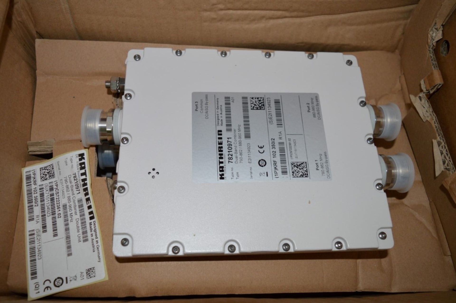1 x Kathrein Dual Band Combiner Unit - Type 78210971 - 790-862 MHz LTE 800 / 880-960 MHz GSM 900 - U - Image 7 of 7