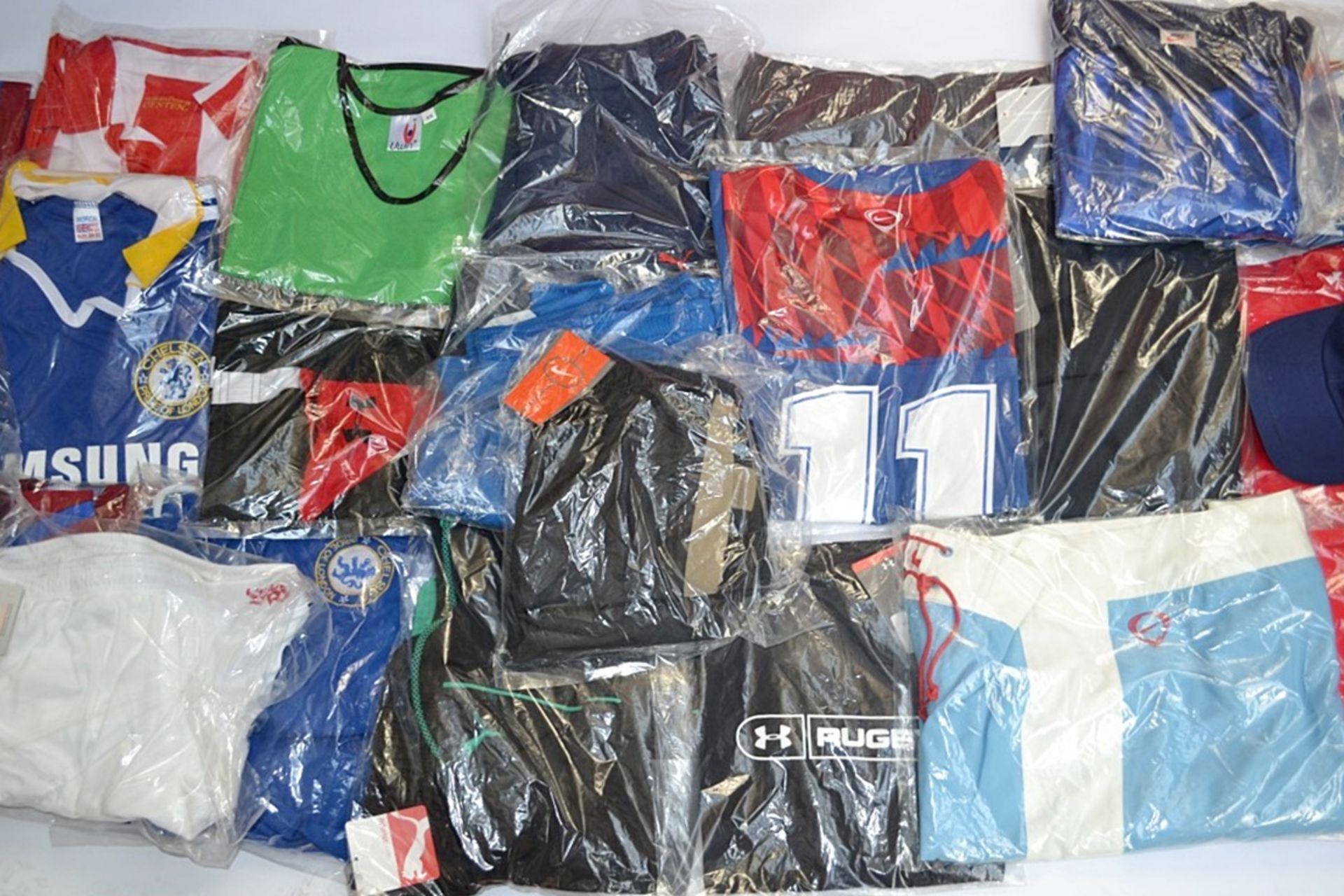 25 x Assorted Items Of Branded and Non-branded Sportswear Including Puma, Nike & Champion - Sizes: