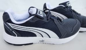 1 x Pair Of PUMA Mens "Descendant v2" Trainers - Size: UK 6 - Features: - New & Boxed - Colour: Gray