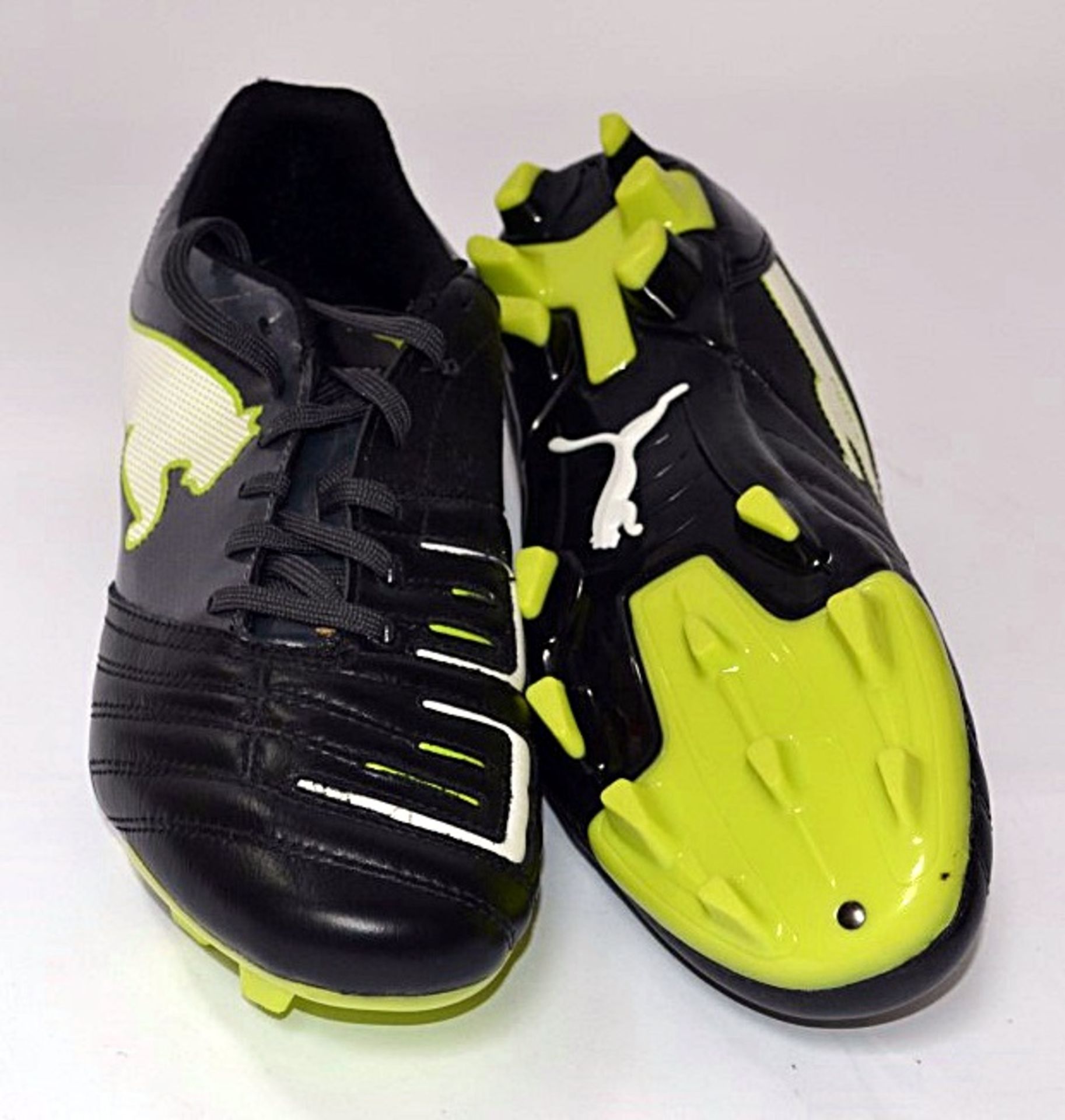 1 x Pair Of Mens PUMA "Powercat 3.12 FG" Football Boots - Adult Size: UK 6 1/2 - Colour: Black / - Image 2 of 5