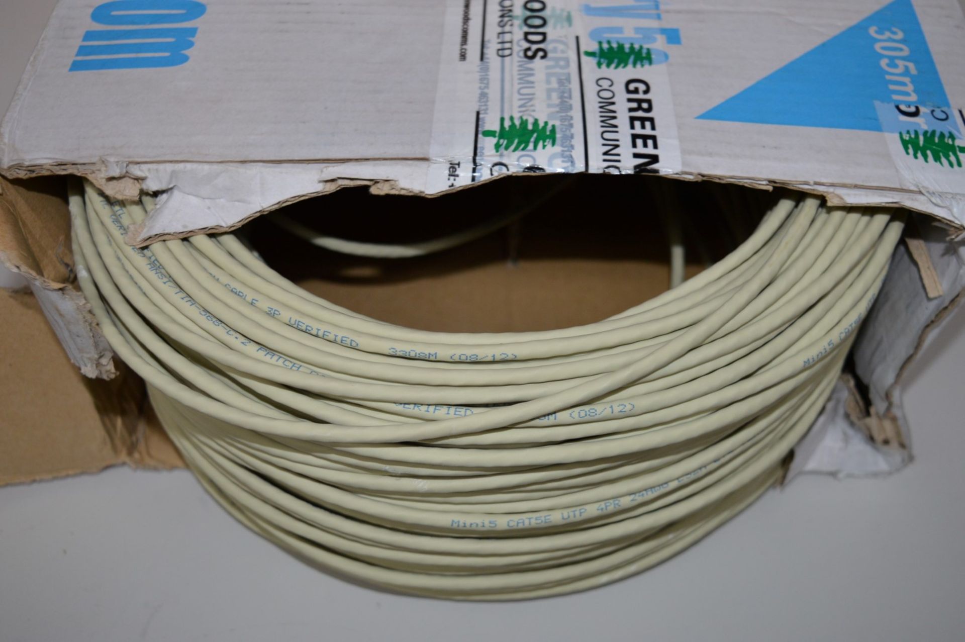 1 x Box of Mini5 Category 5e FTP LSOH Patch Cable - Part Used Box With Large Quantity Included - Box - Image 2 of 4