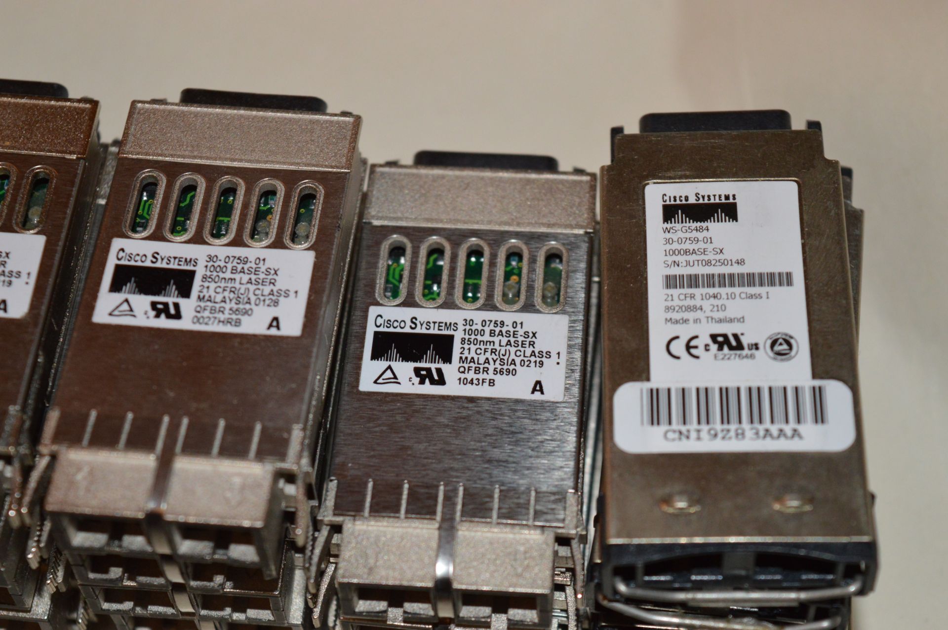 28 x Cisco Systems GBIC Transceivers - Mainly Type 30-0759-01 - Some Others Also Included - CL010 - - Image 2 of 4
