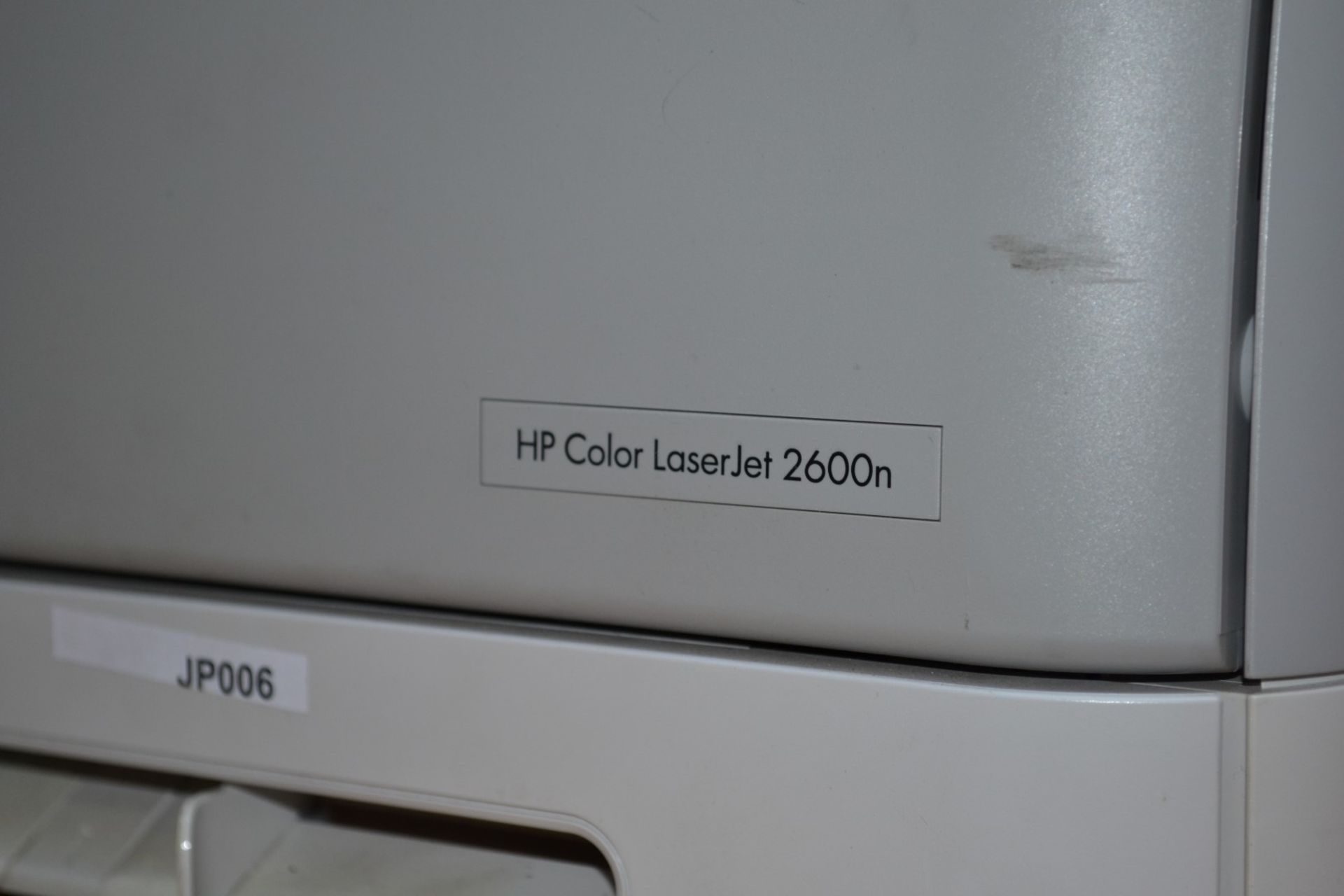 1 x HP Colour Laserjet Printer - Model 2600n - Removed From Office Environment - CL011 - Ref JP006 - - Image 4 of 4