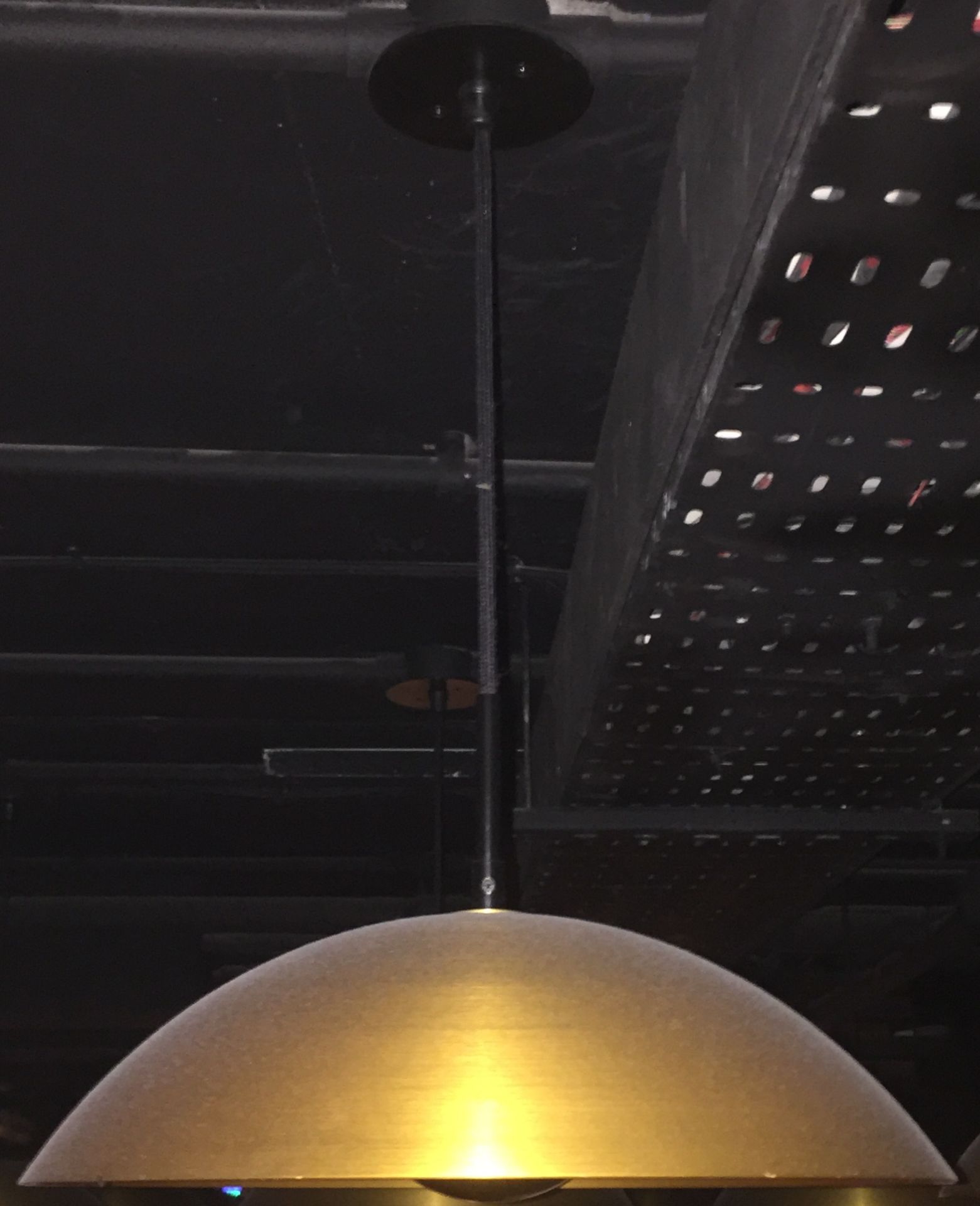 12 x Brass Effect Suspended Ceiling Light Pendant - High Quality Light Fittings With Metal Construct - Image 3 of 7