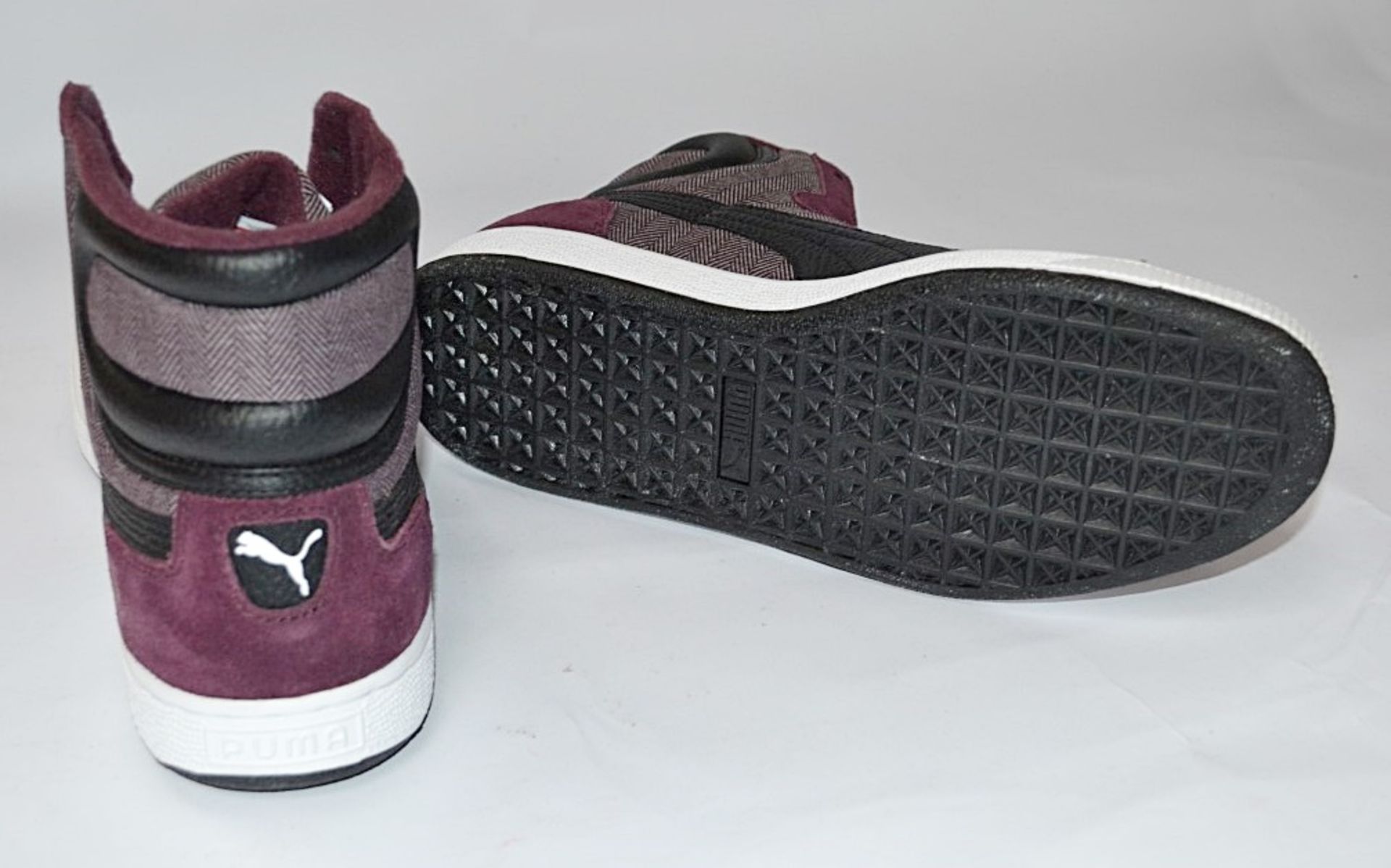 1 x Pair Of PUMA "First Round S Lodge" Mens Trainers - Adult Size: UK 9 - Colour: Wine / Black - - Image 3 of 4