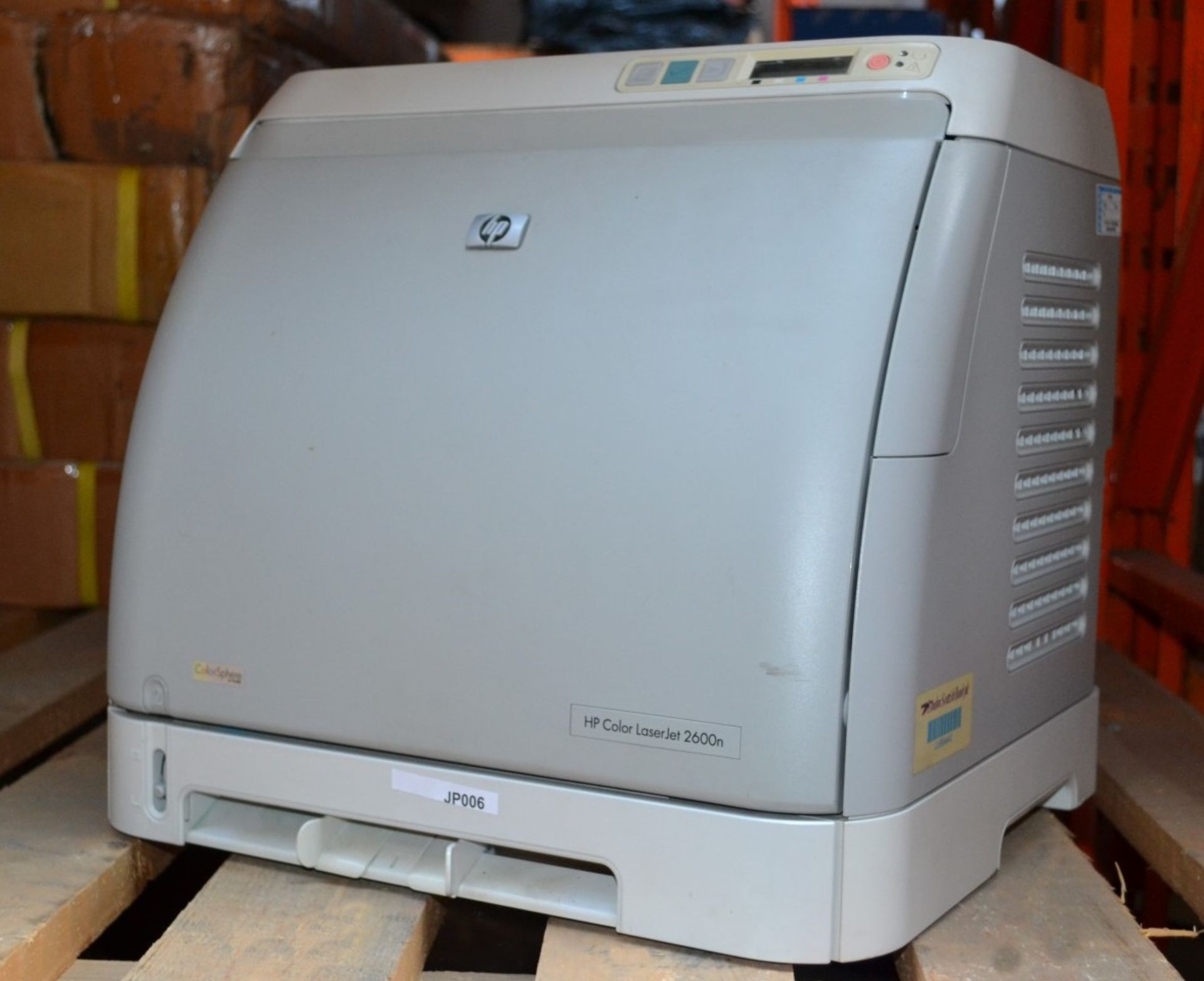 1 x HP Colour Laserjet Printer - Model 2600n - Removed From Office Environment - CL011 - Ref JP006 -