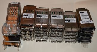 28 x Cisco Systems GBIC Transceivers - Mainly Type 30-0759-01 - Some Others Also Included - CL010 -