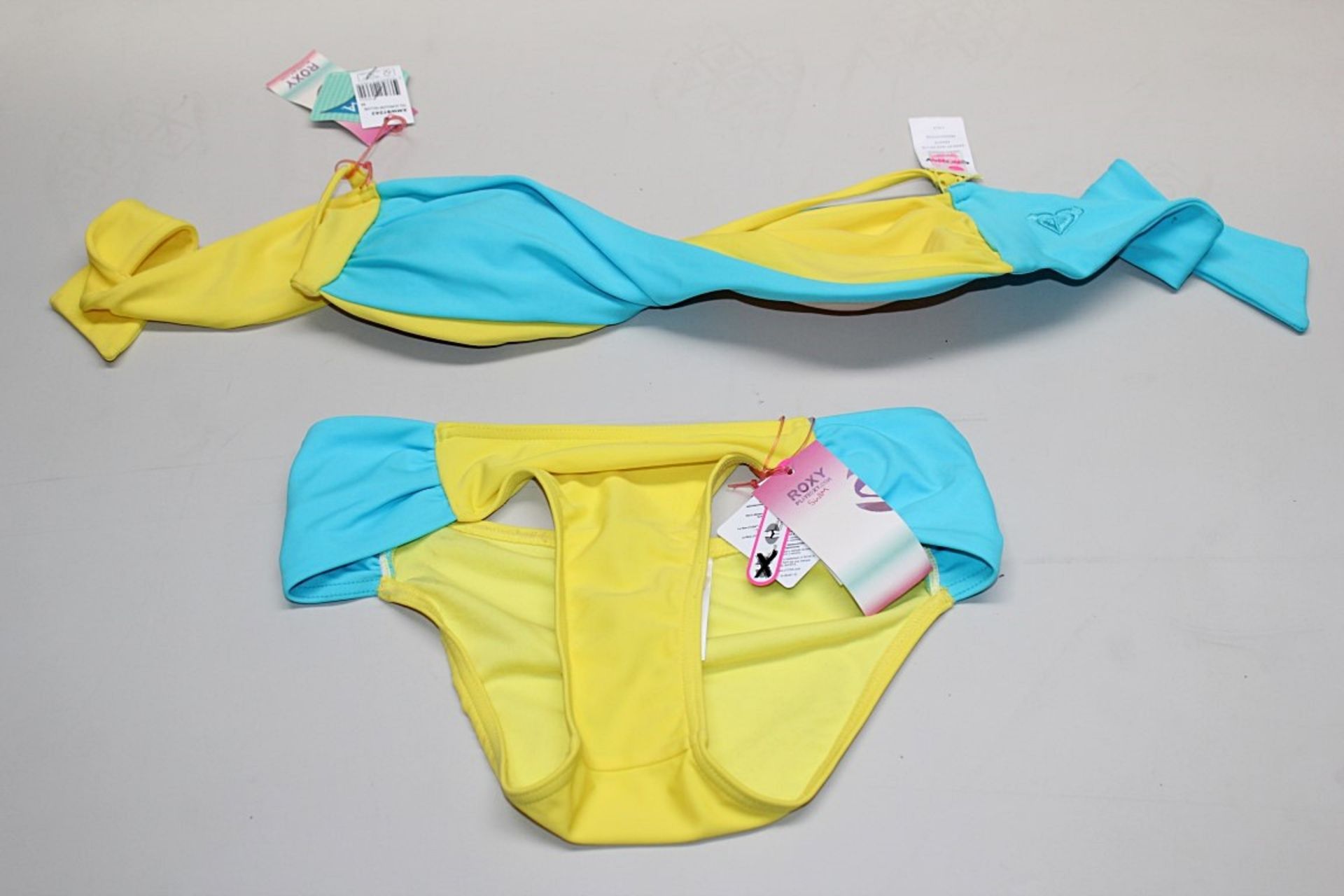 60 x Assorted ROXY Bikini Tops & Bottoms - Various Colours & Styles - Recent Retail Closure - - Image 4 of 4