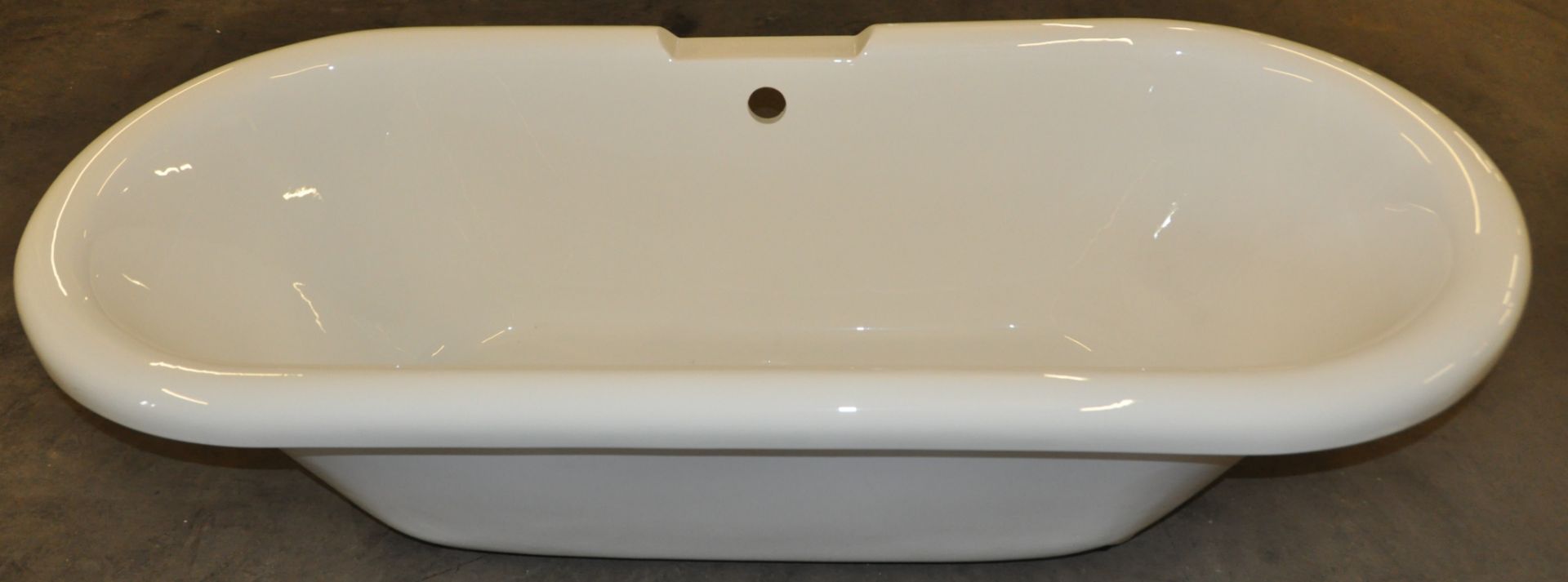 1 x Freestanding Roll Top Bath - With Central Waste and Tap Section - CL022 - Location: Bolton BL1 -
