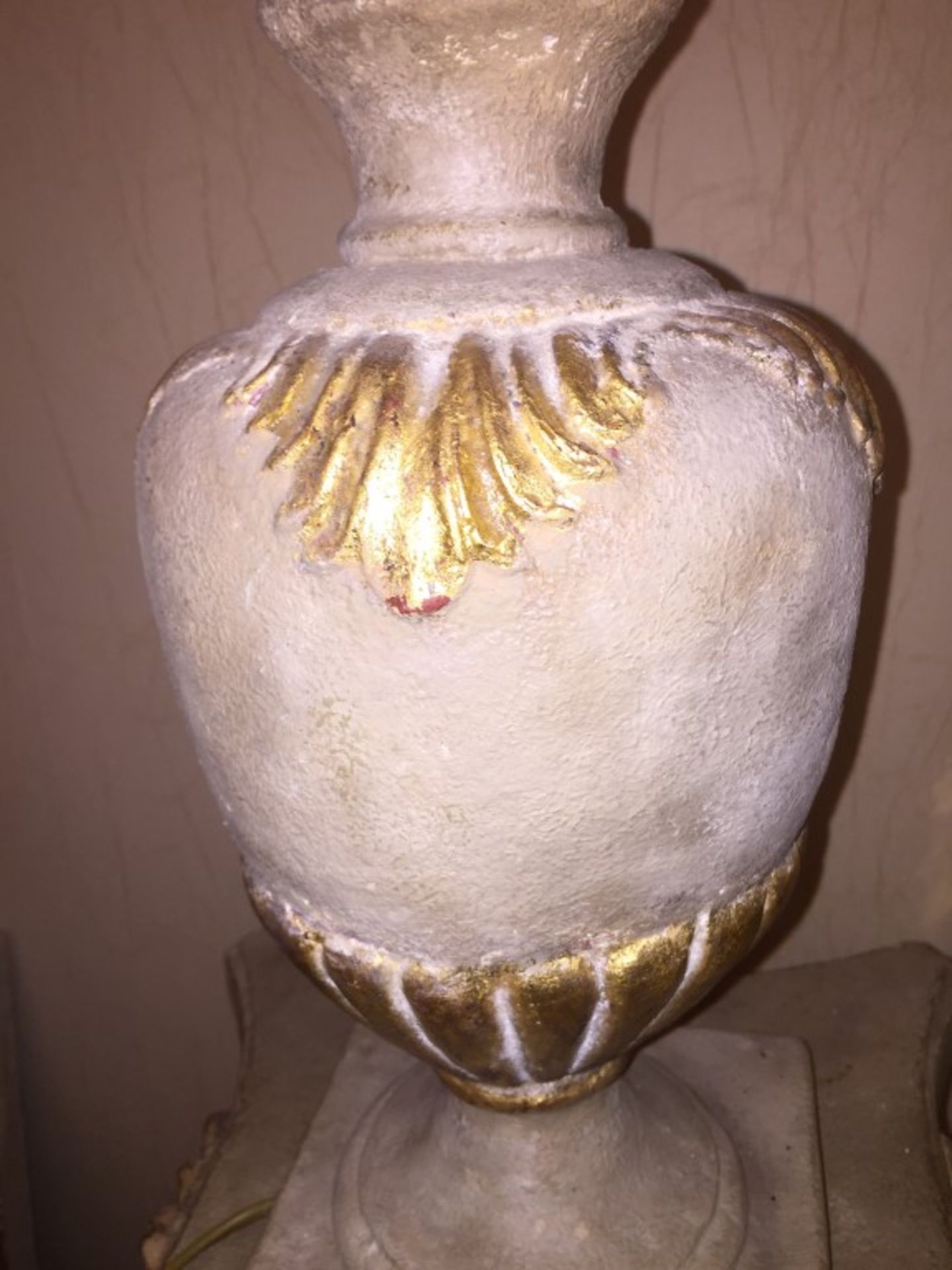 1 x Stone Lamp Fitting - Dimensions: Base 16.5cm x 16.5cm x Height 46cm - Pre-owned In Very Good - Image 2 of 6