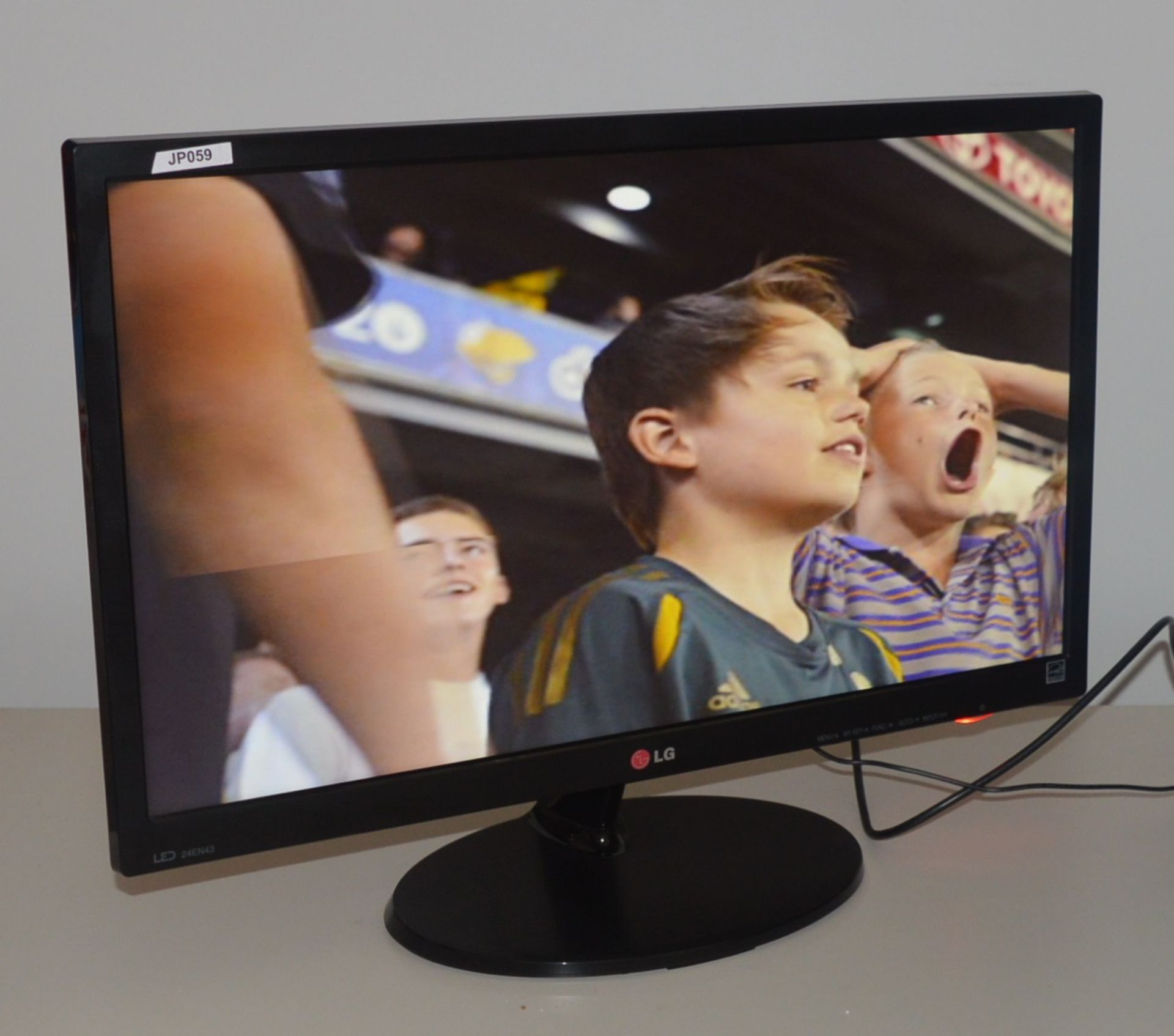 1 x LG Flat Screen LED 24 Inch Monitor - 1920x1080 Resolution - HDMI Connection - Full HD Ready -