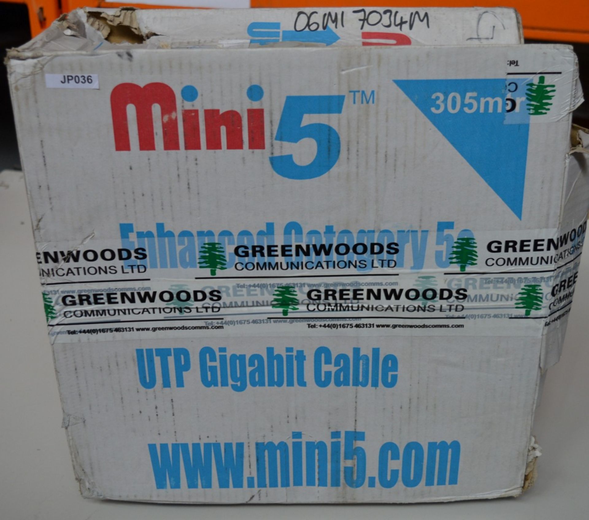1 x Box of Mini5 Category 5e FTP LSOH Patch Cable - Part Used Box With Large Quantity Included - Box - Image 2 of 4