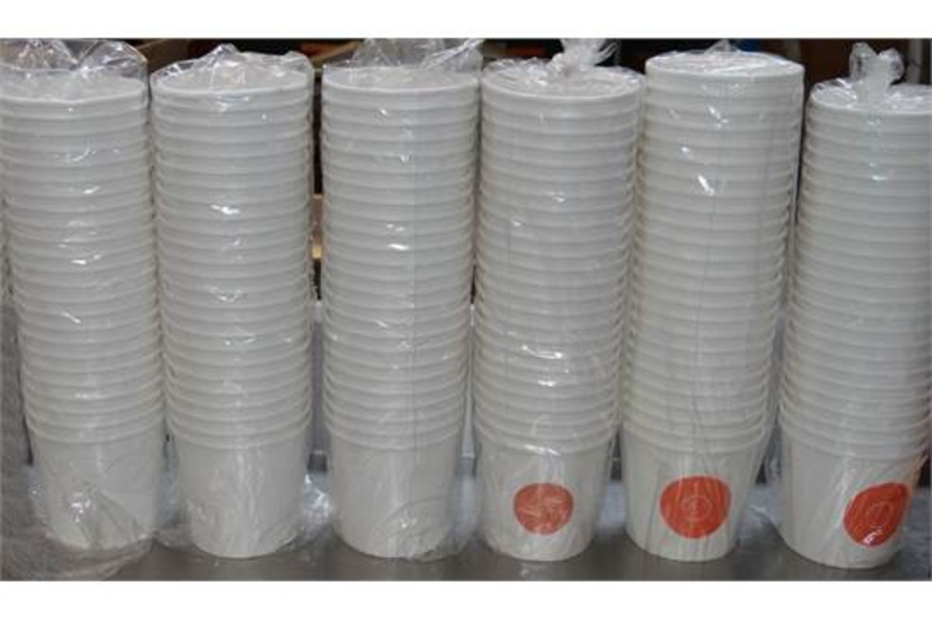 300 x Take Away Soup / Noodle Bowls With 125 x Lids - CL164 - Unused Stock For Use in Bistros, - Image 3 of 3