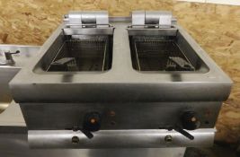 1 x Twin Tank Electric Fryers - Dimensions: W60 x D59 x H29cm - Ref: M045 - CL124 - Location: Bolton