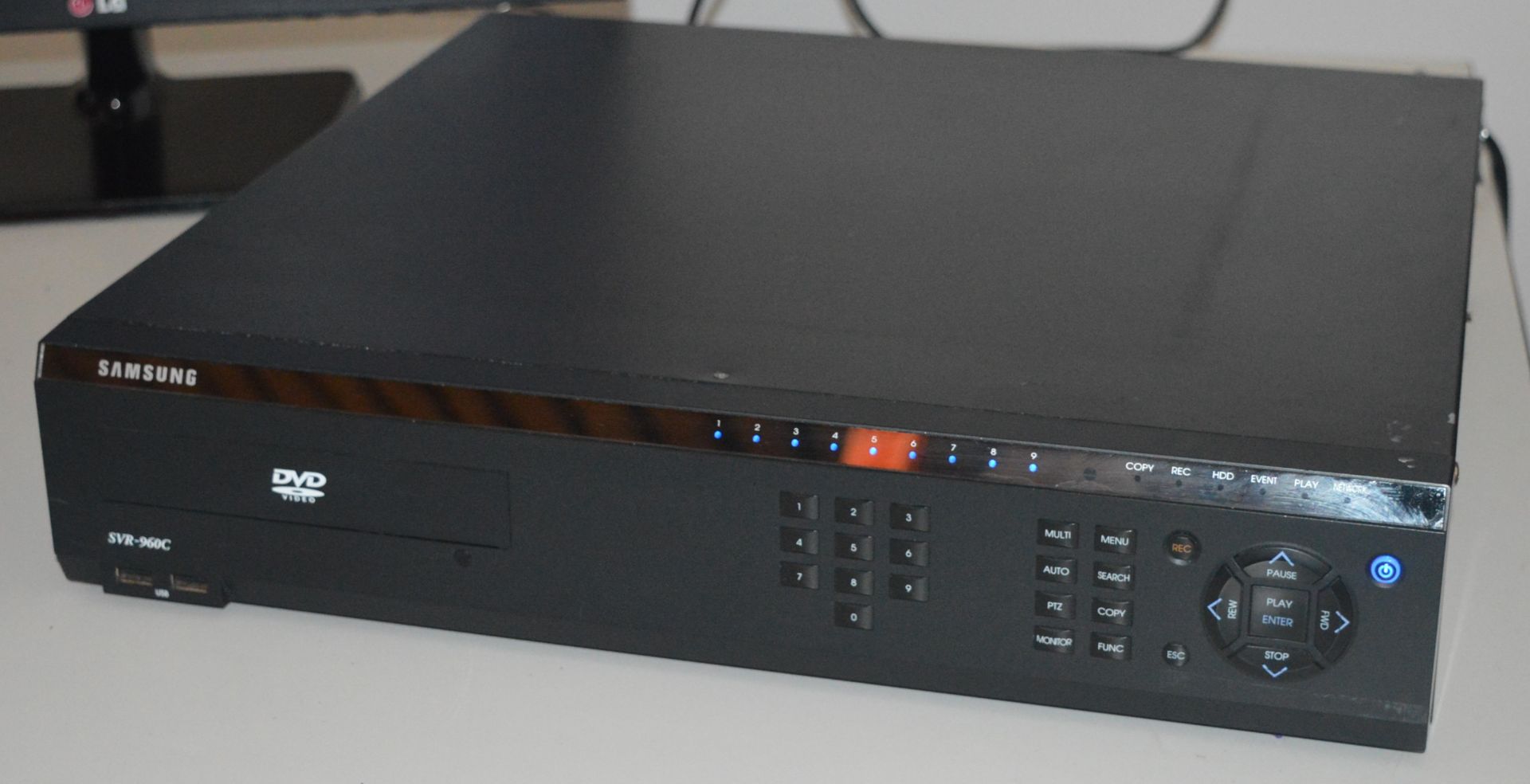 1 x Samsung CCTV Digital Video Recorder - SVR-960C - 5TB Hard Drive Storage - Supports Up To 9