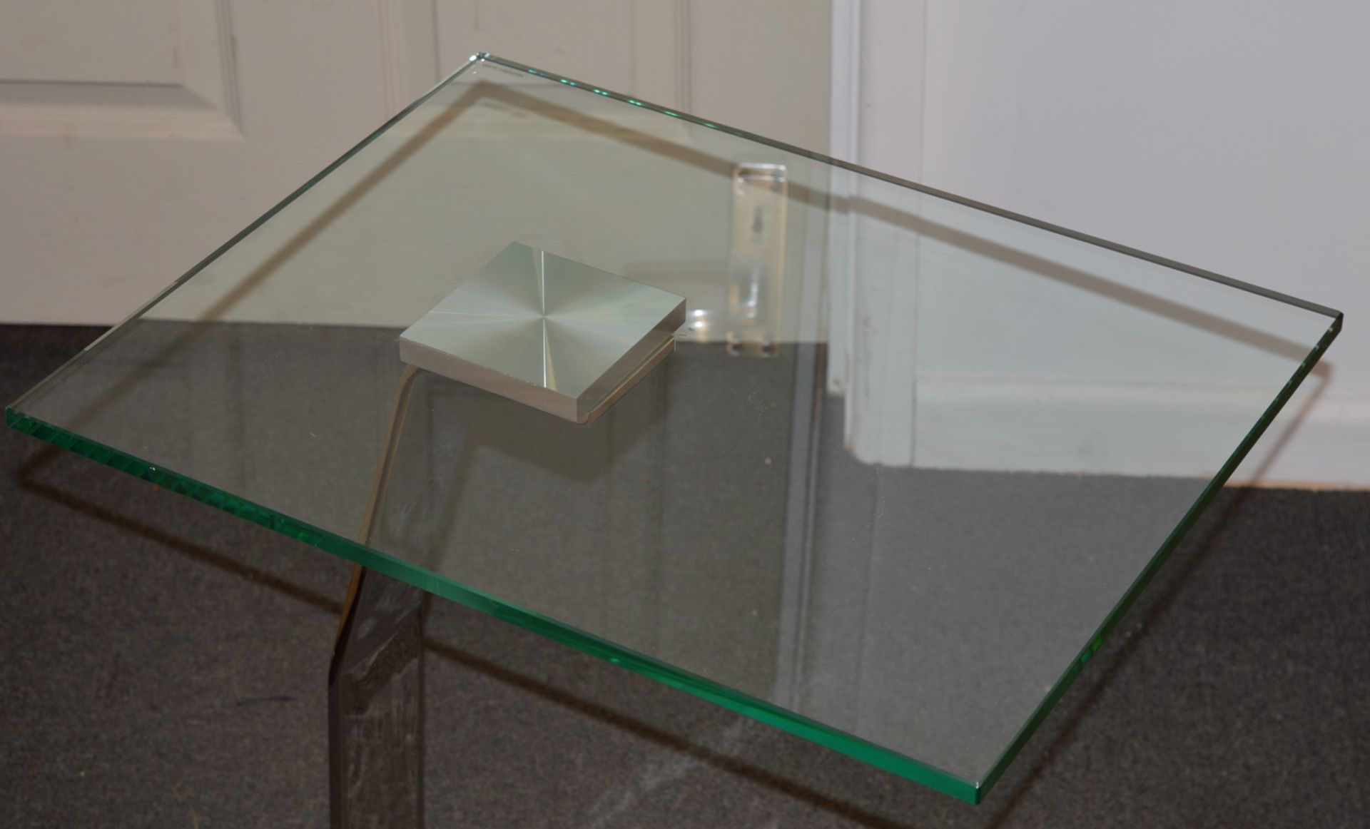 1 x Designer Chelsom Lamp Table - CL081 - Chrome Base With Clear Tempered Glass Top - Stunning - Image 4 of 6