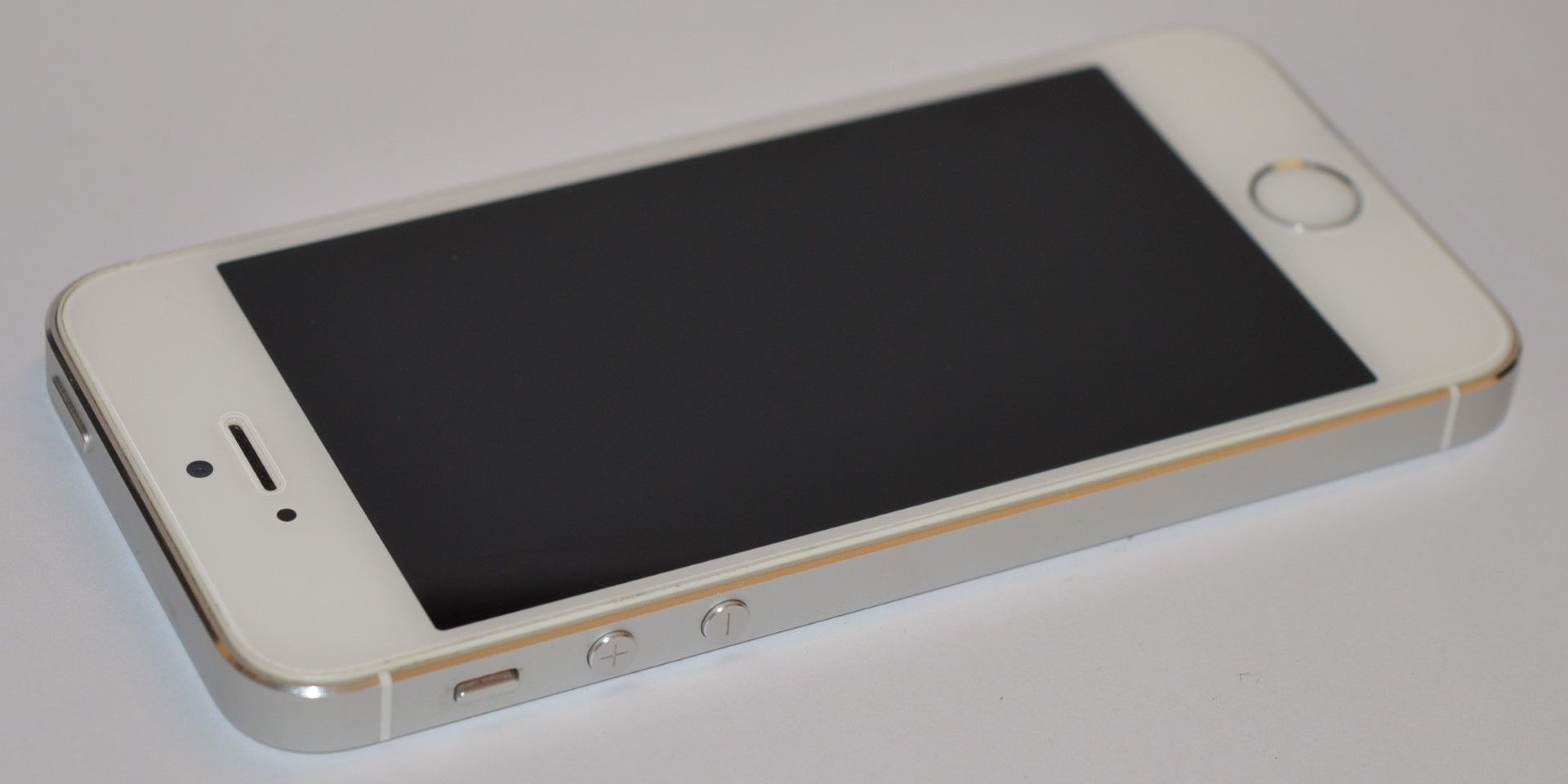 1 x Apple Iphone 5S White 32gb Mobile Phone - Model A1457 - Excellent Cosmetic Condition - Good - Image 7 of 15