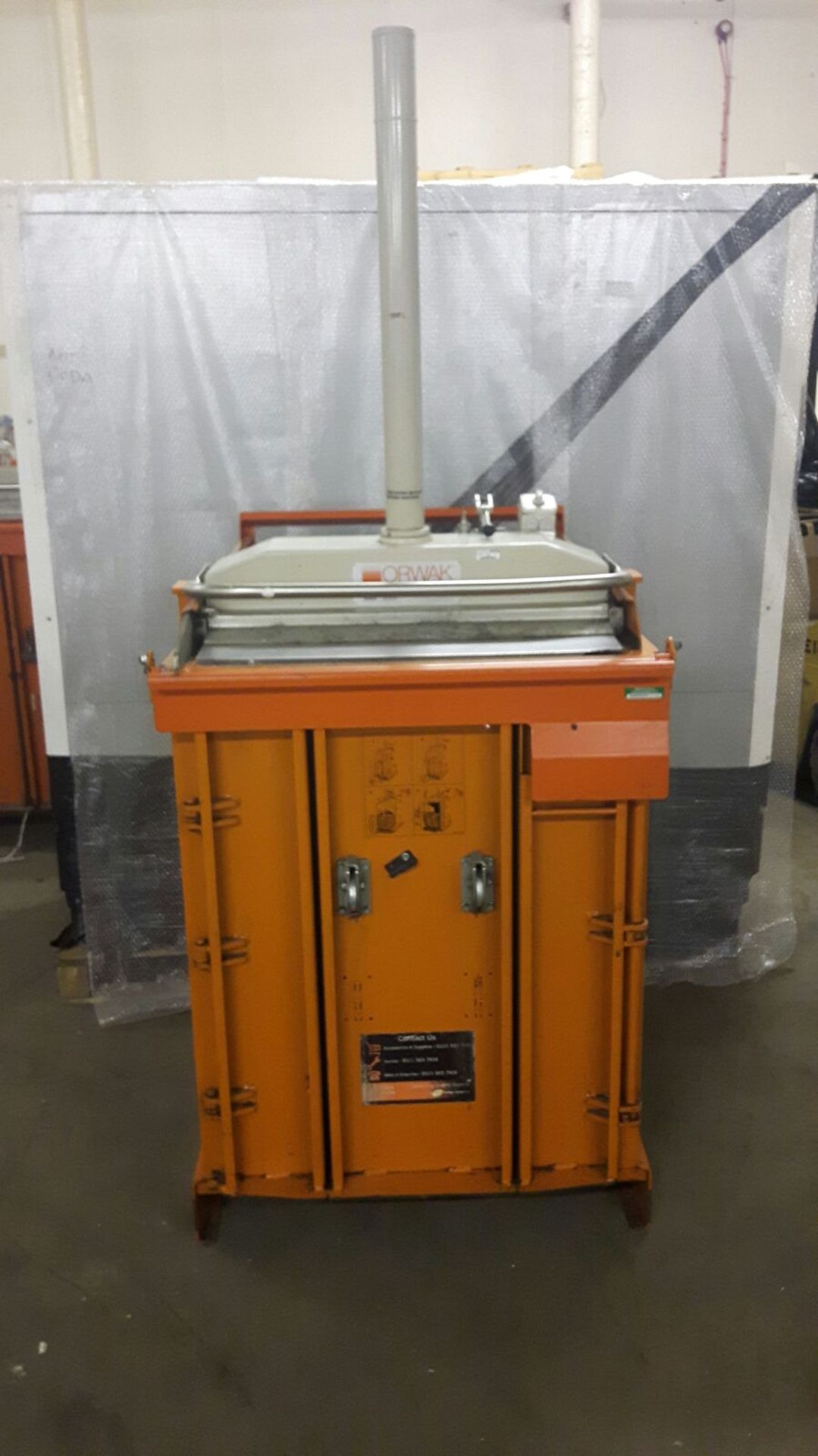 1 x Orwak 5010E Hydaulic Press Compact Baler - Used For Compacting Recyclable or Non-Recyclable - Image 2 of 8