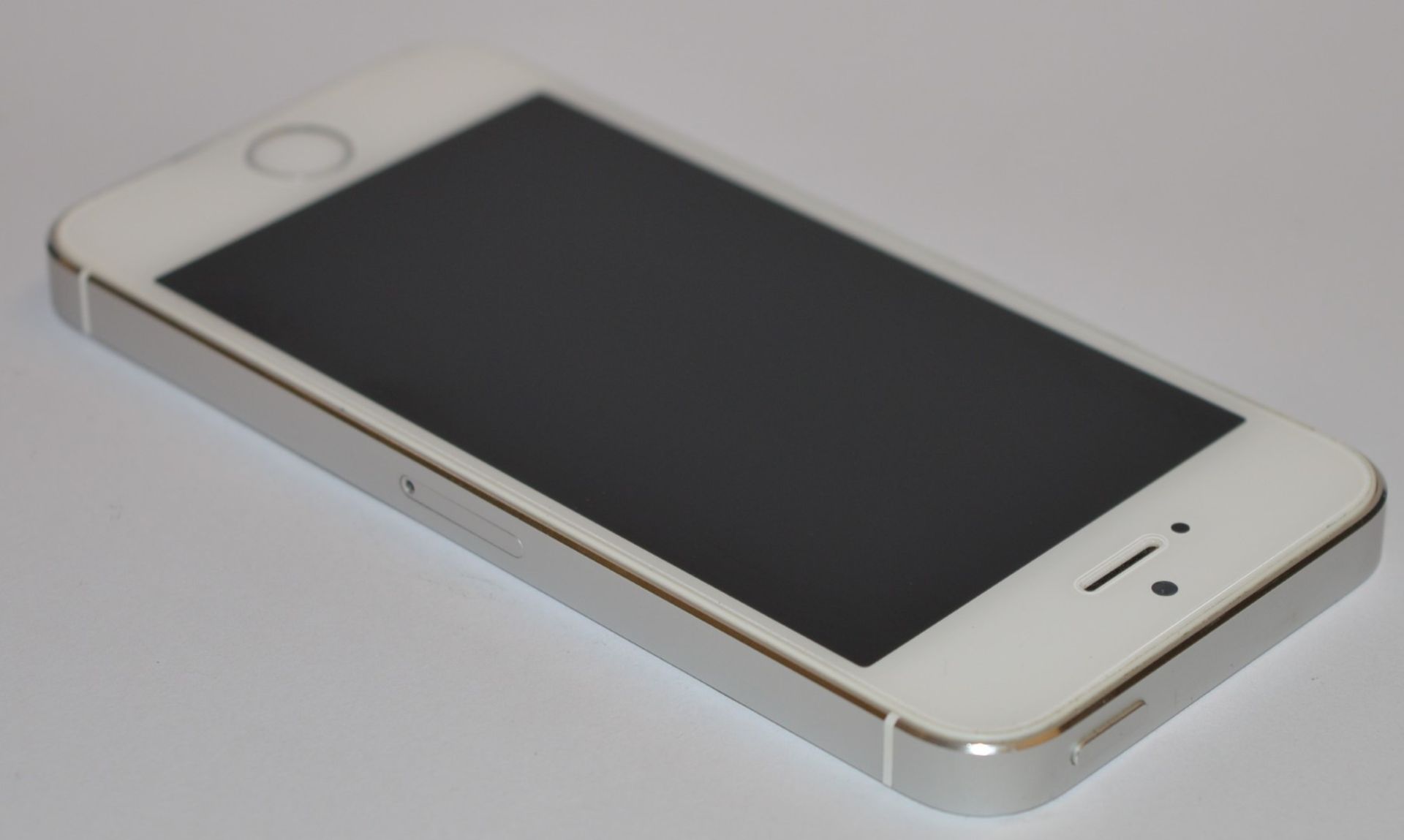 1 x Apple Iphone 5S White 32gb Mobile Phone - Model A1457 - Excellent Cosmetic Condition - Good - Image 9 of 15