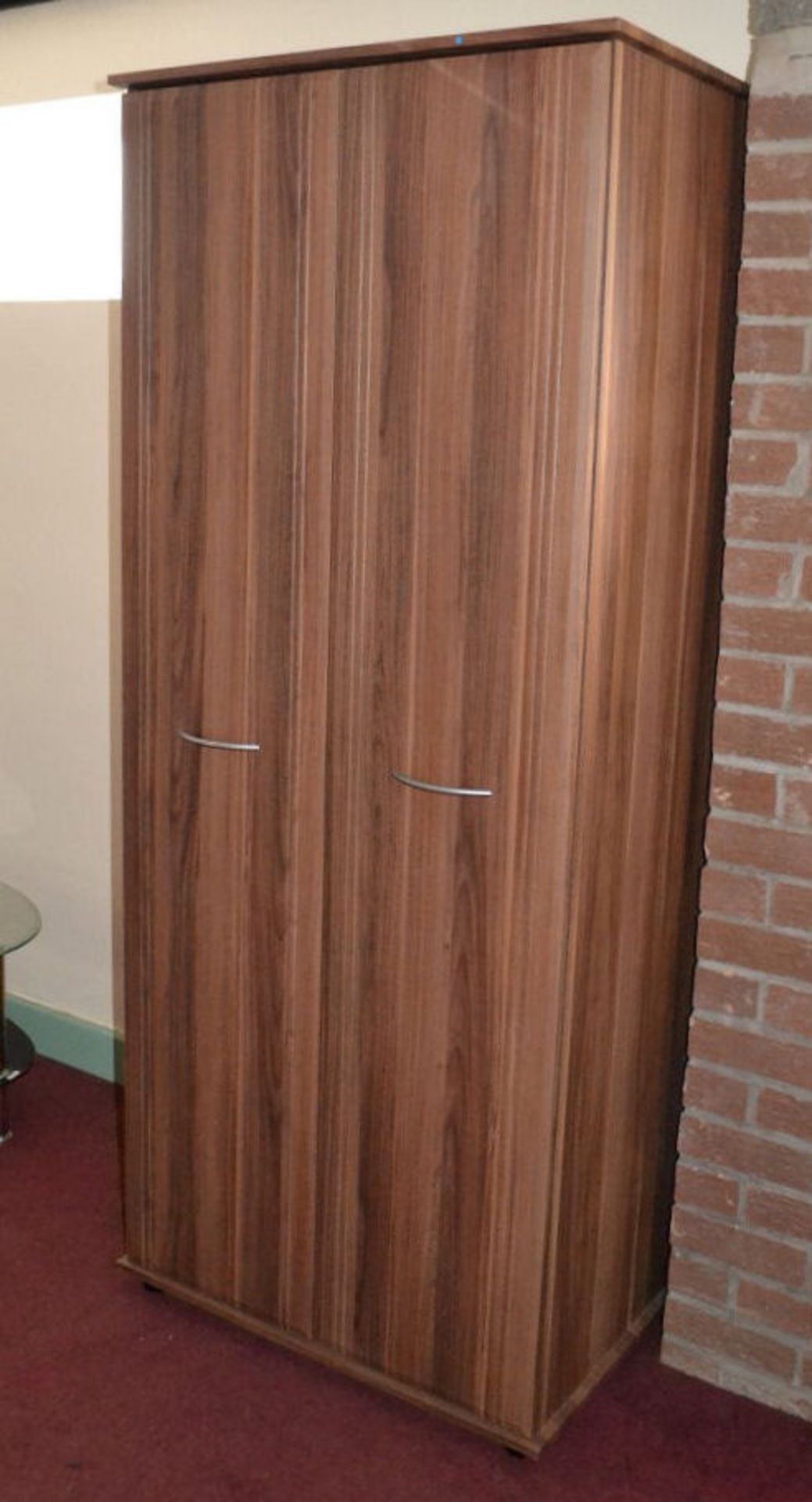 1 x Large 2 Door Wardrobe with Silver Handles - Image 3 of 5