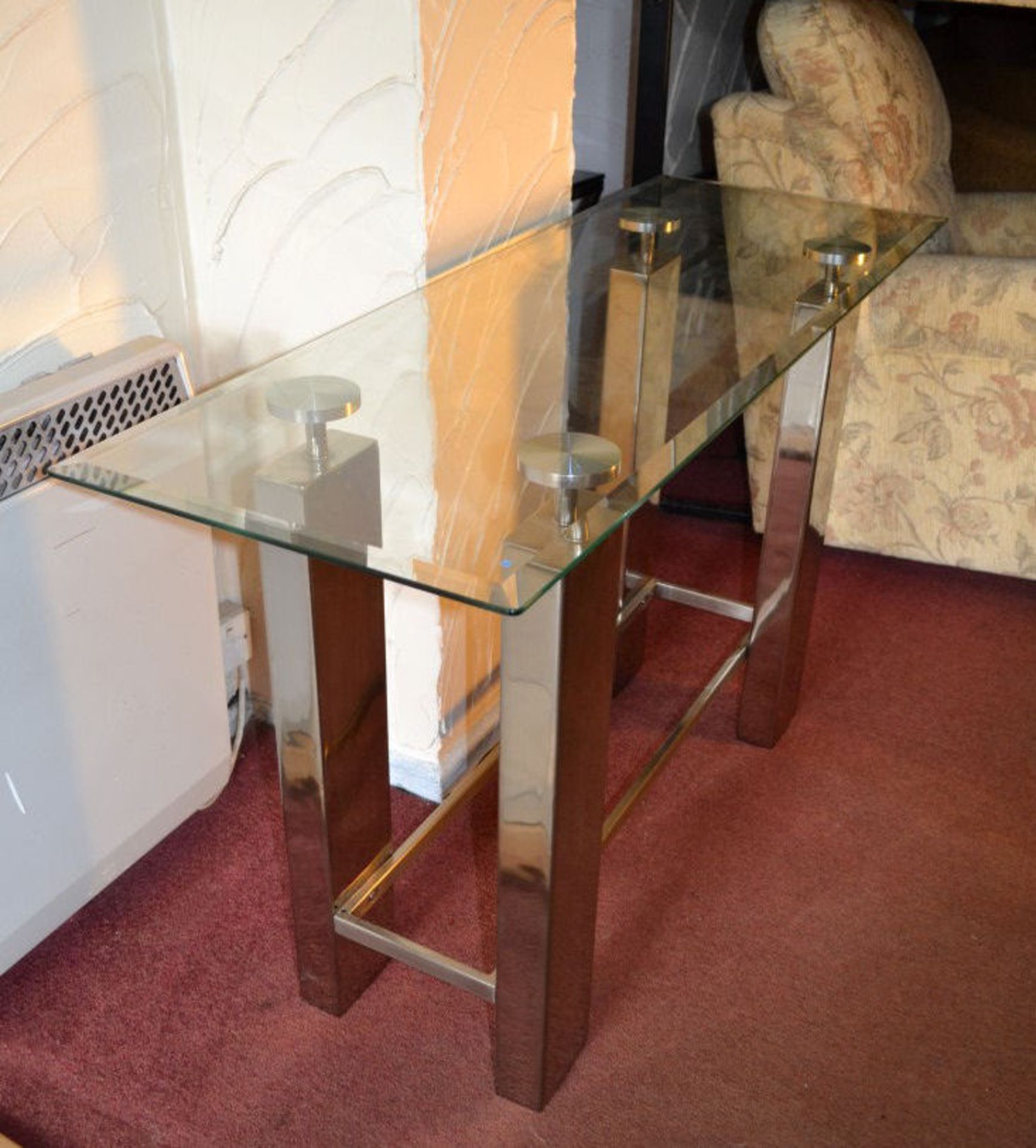 1 x Contemporary Glass Top Console Table With Silver Metal Legs - CL108 - Image 5 of 5