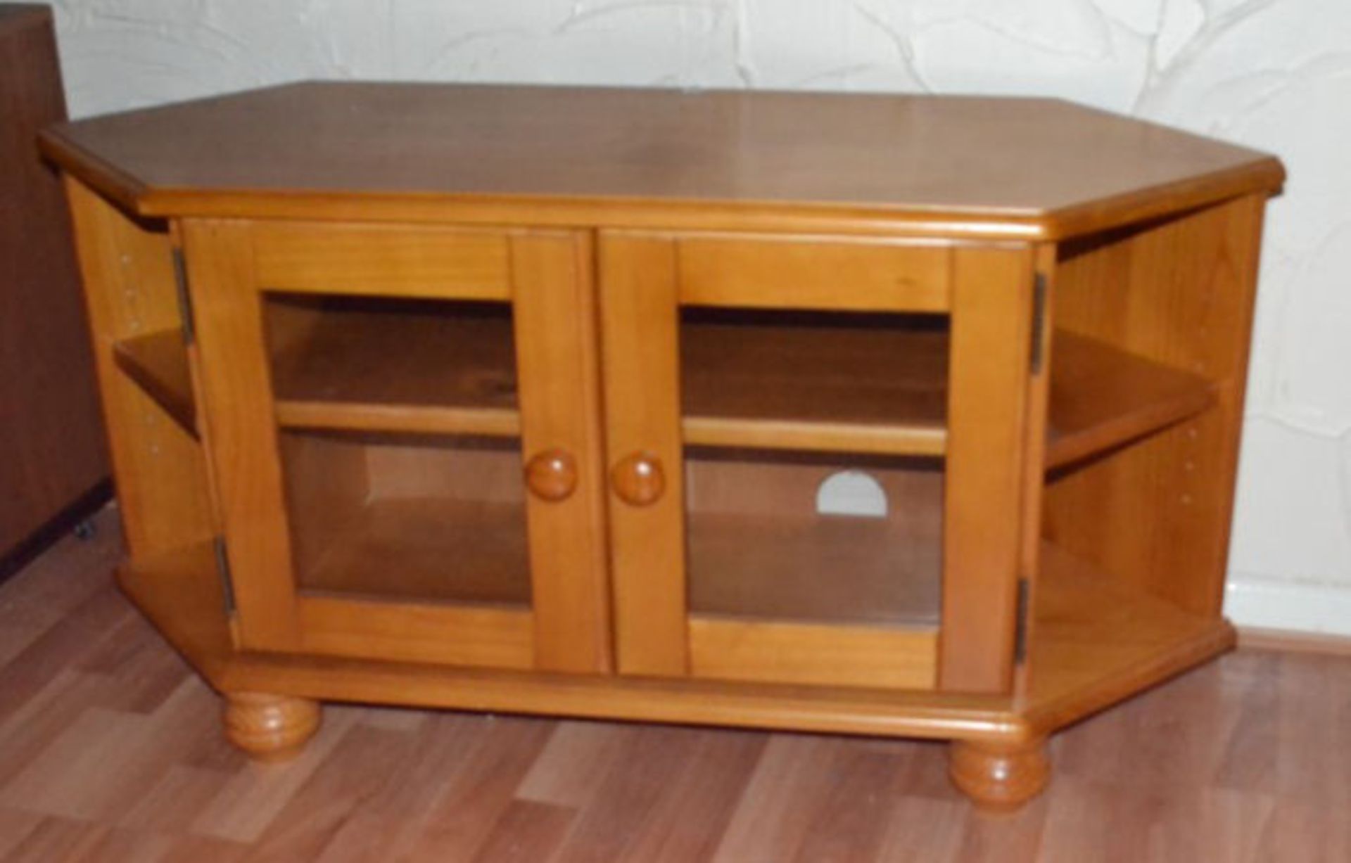 1 x Polished Pine Corner TV Unit with Double Glass Fronted Doors - Image 2 of 3