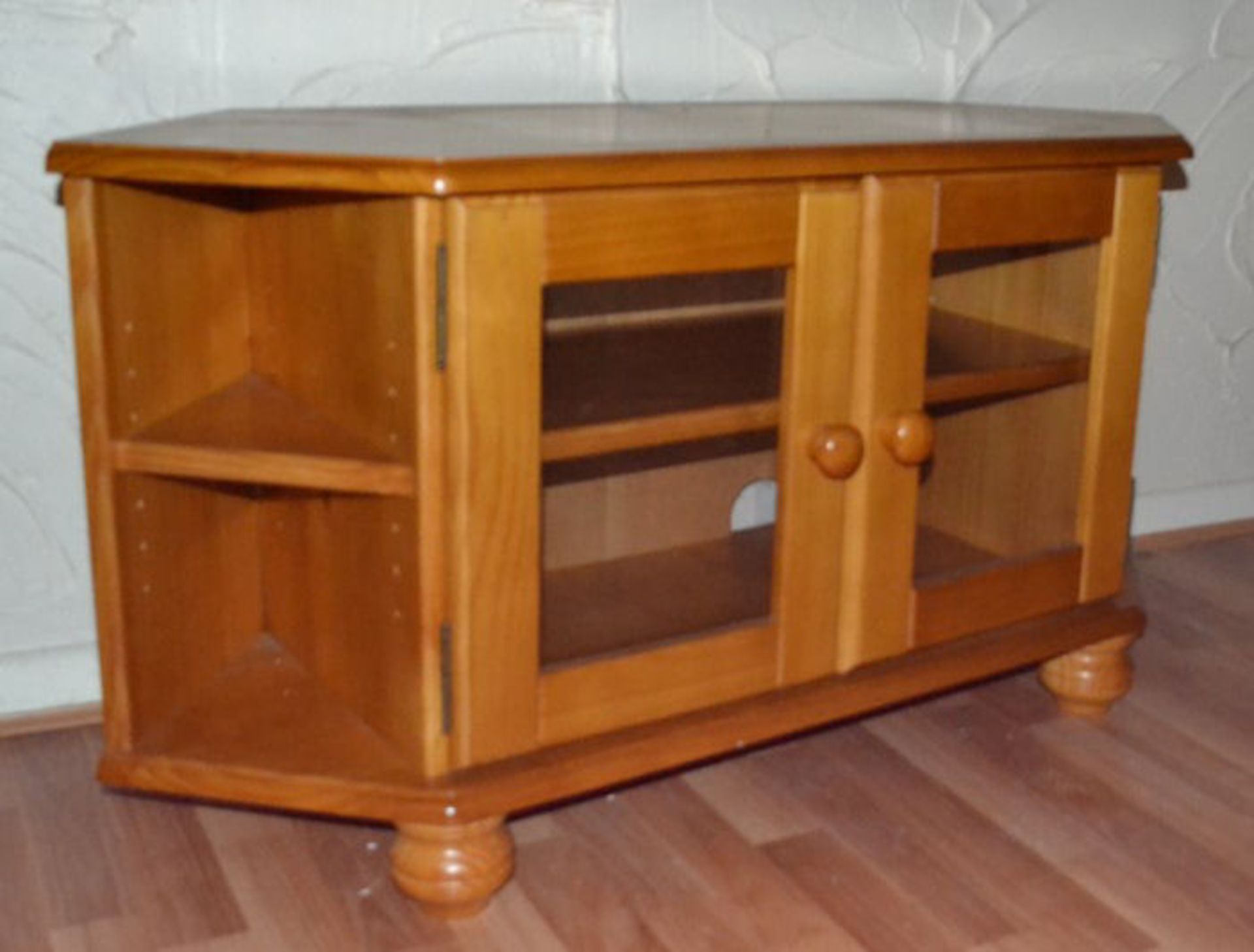 1 x Polished Pine Corner TV Unit with Double Glass Fronted Doors
