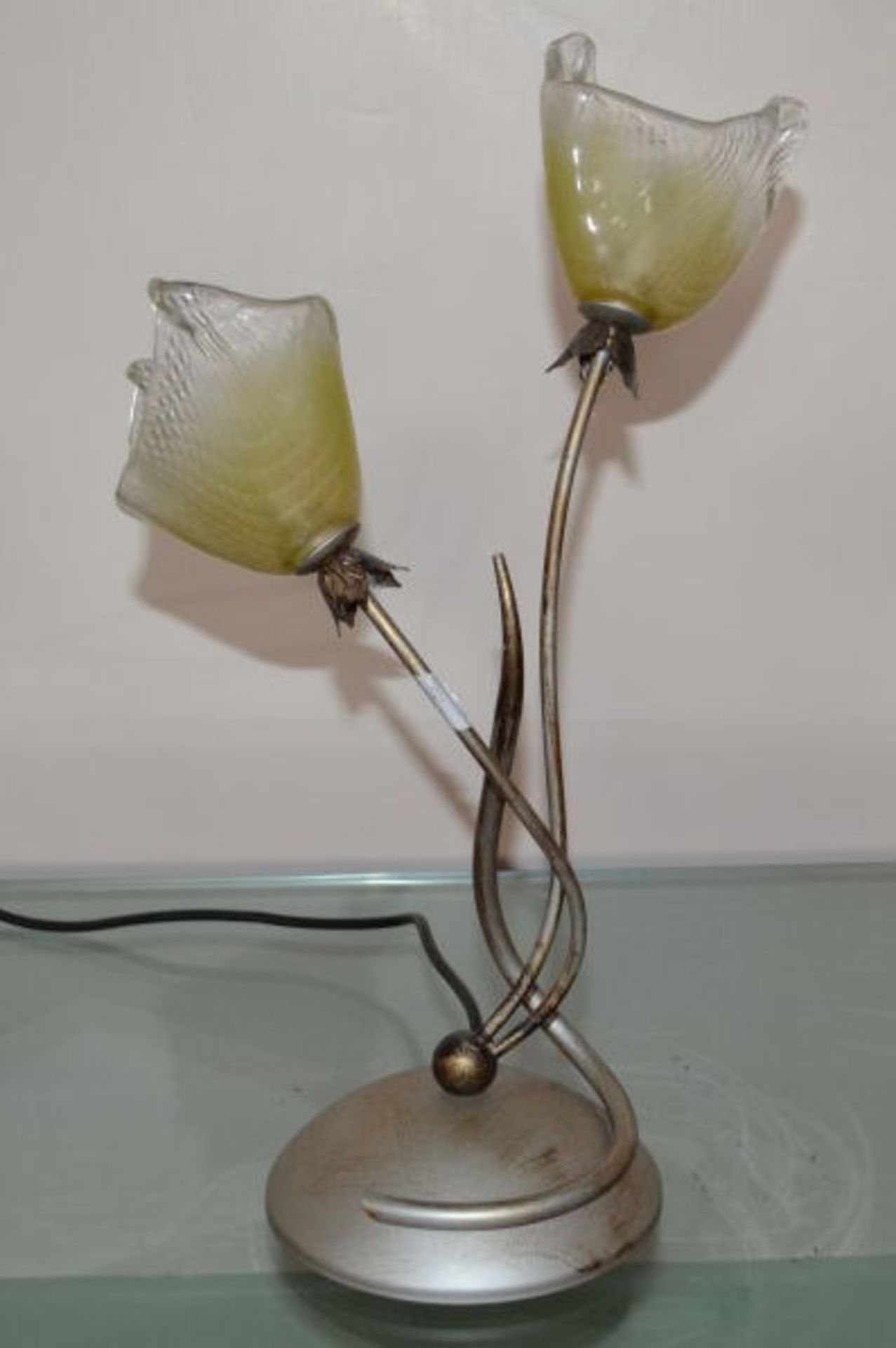 1 x Small Lamp - Metal Stems And Glass Flower Design. 43.5cm Tall. - CL108 - Item Location: Bury - Image 3 of 4