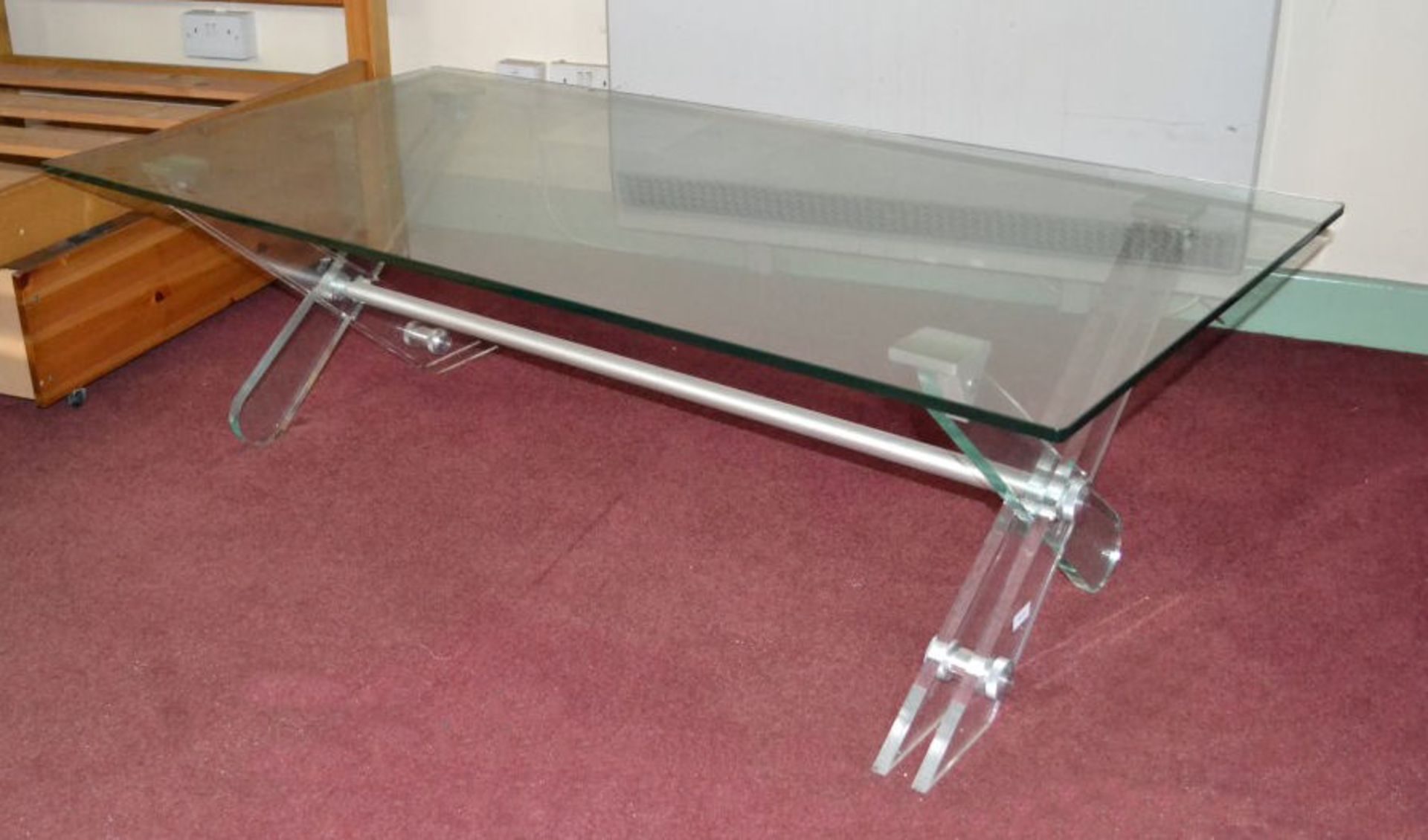 1 x Long Rectangular Glass Top Coffee Table in a Chelsom Style - Image 3 of 3