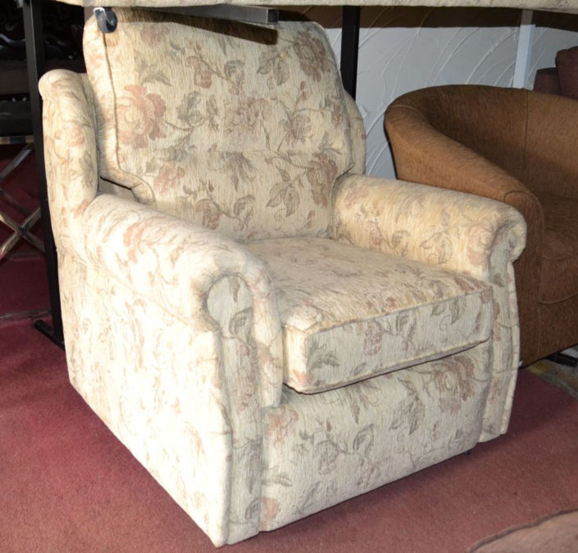 3 Seater Floral Pattern Fabric Sofa And Armchair Set In Cream. - Image 3 of 6