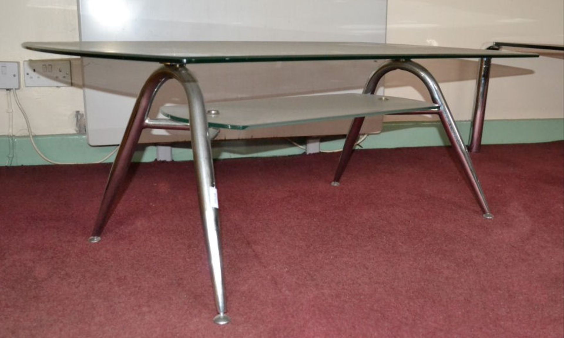 1 x Contemporary Glass Coffee Table with Silver Legs - Image 3 of 3