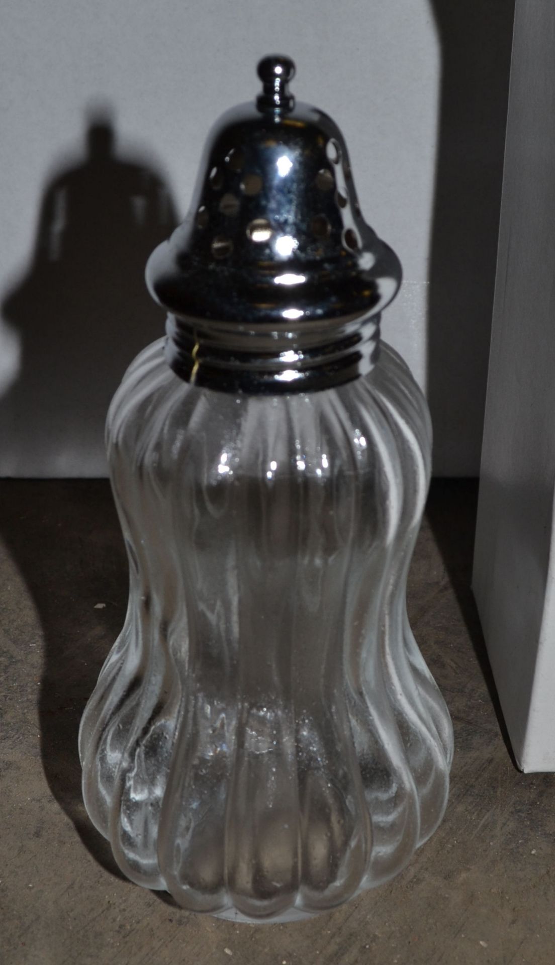 24 x Glass Sugar Shaker with Silver Coloured Top - Ref: FJC014 - CL124 - Location: Bolton - Image 3 of 4