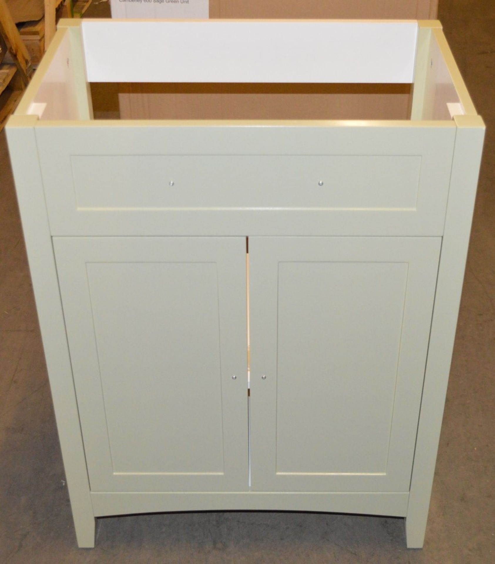 1 x Camberley Bathroom Furniture Set Including 600mm Vanity Unit, Back to Wall Toilet Unit and - Image 11 of 18