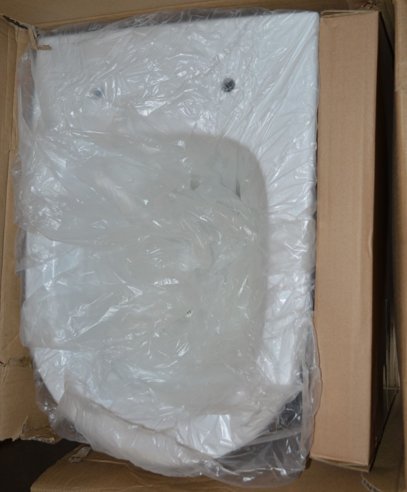 1 x Demar BTW Toilet Pan Including Soft Close Toilet Seat - Unused Stock - CL190 - Ref BR003 - - Image 3 of 3