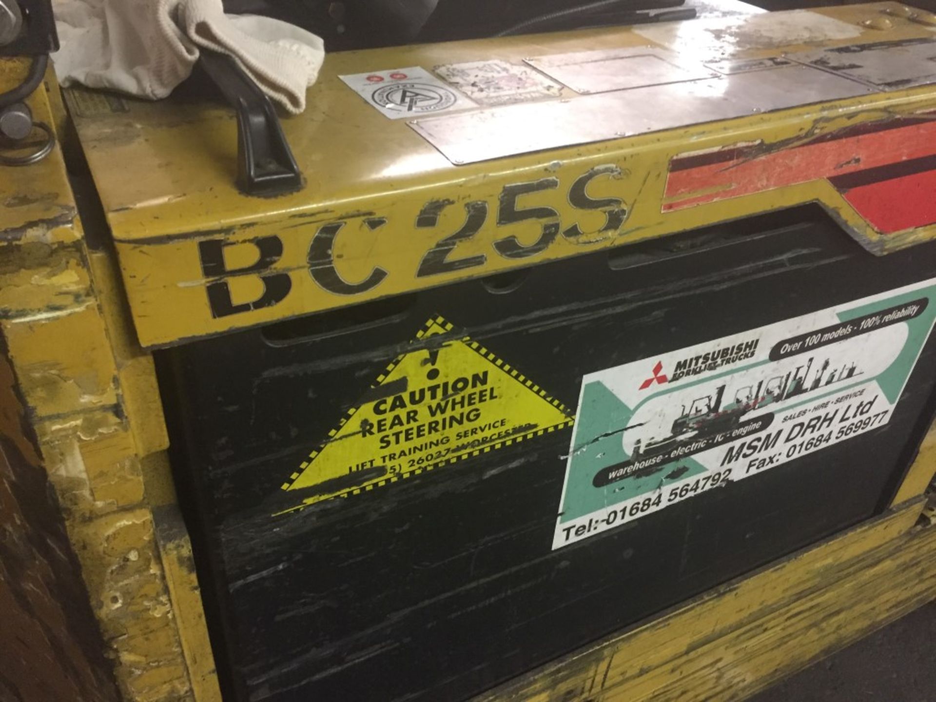 1 x Daewoo 2.5 Ton Fork Lift Counter Balance Truck - BC25S - Includes Charger - Year of - Image 2 of 10