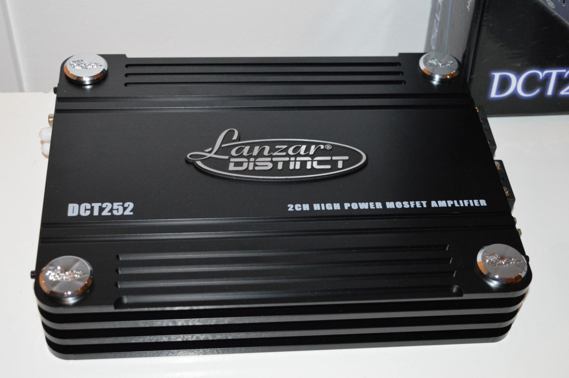 1 x Lanzar Distinct DCT252 3000w 2 Channel Full ET Class AB Vehicle Amplifier 7018B 7 Inch In-Dash - Image 4 of 8