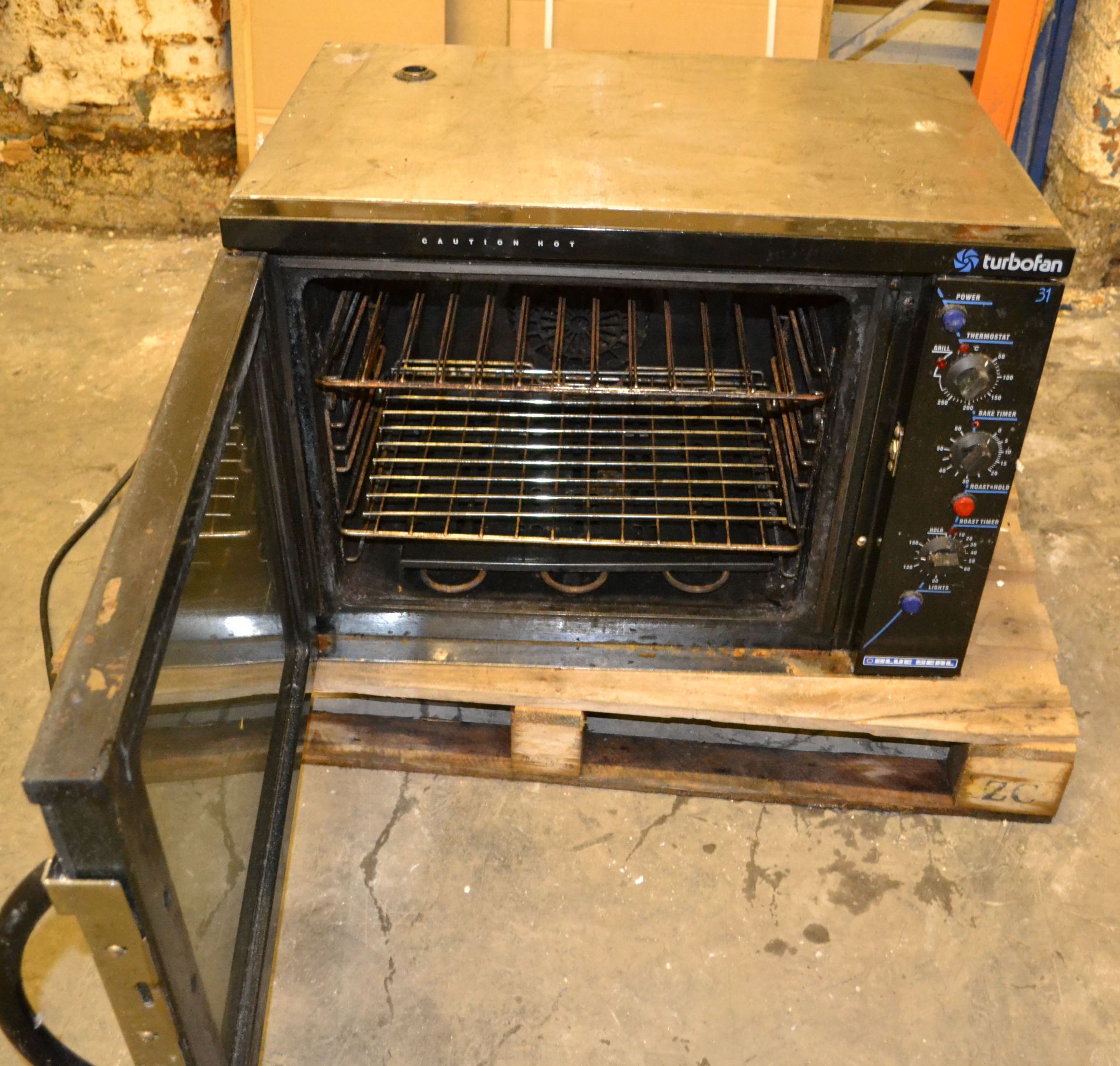1 x Blue Seal E31 Turbofan Convection Oven - Ref: FJC012 - CL124 - Location: Bolton BL1 - Used - Image 4 of 7
