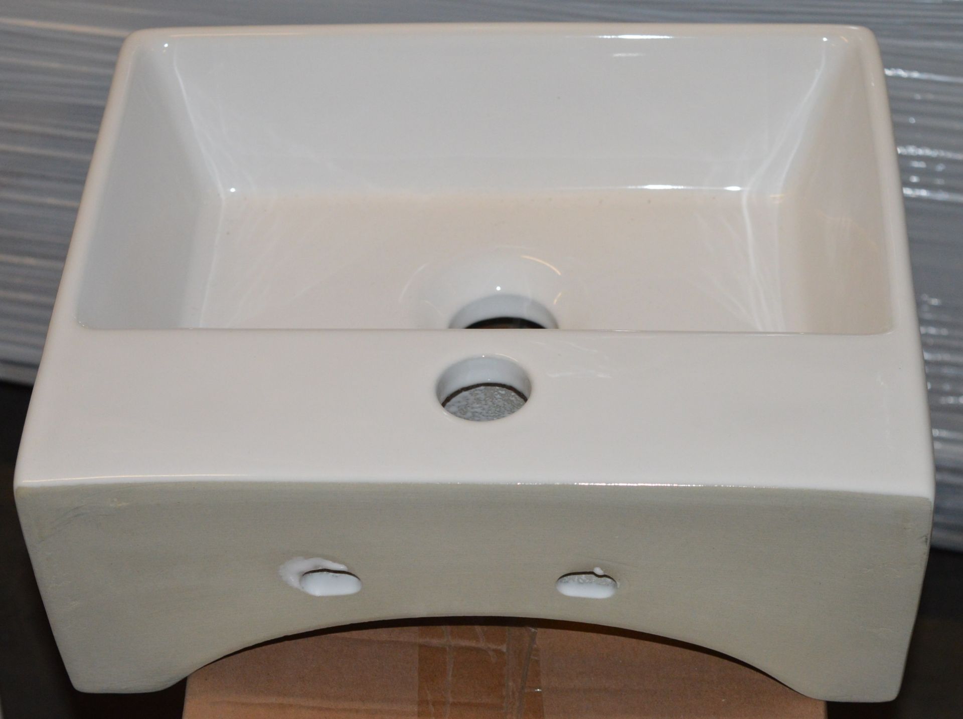 1 x Bologna Wall Mounted Sink Basin - 34x30cms - Unused Stock - CL190 - Ref BR113 - Location: Bolton - Image 2 of 3