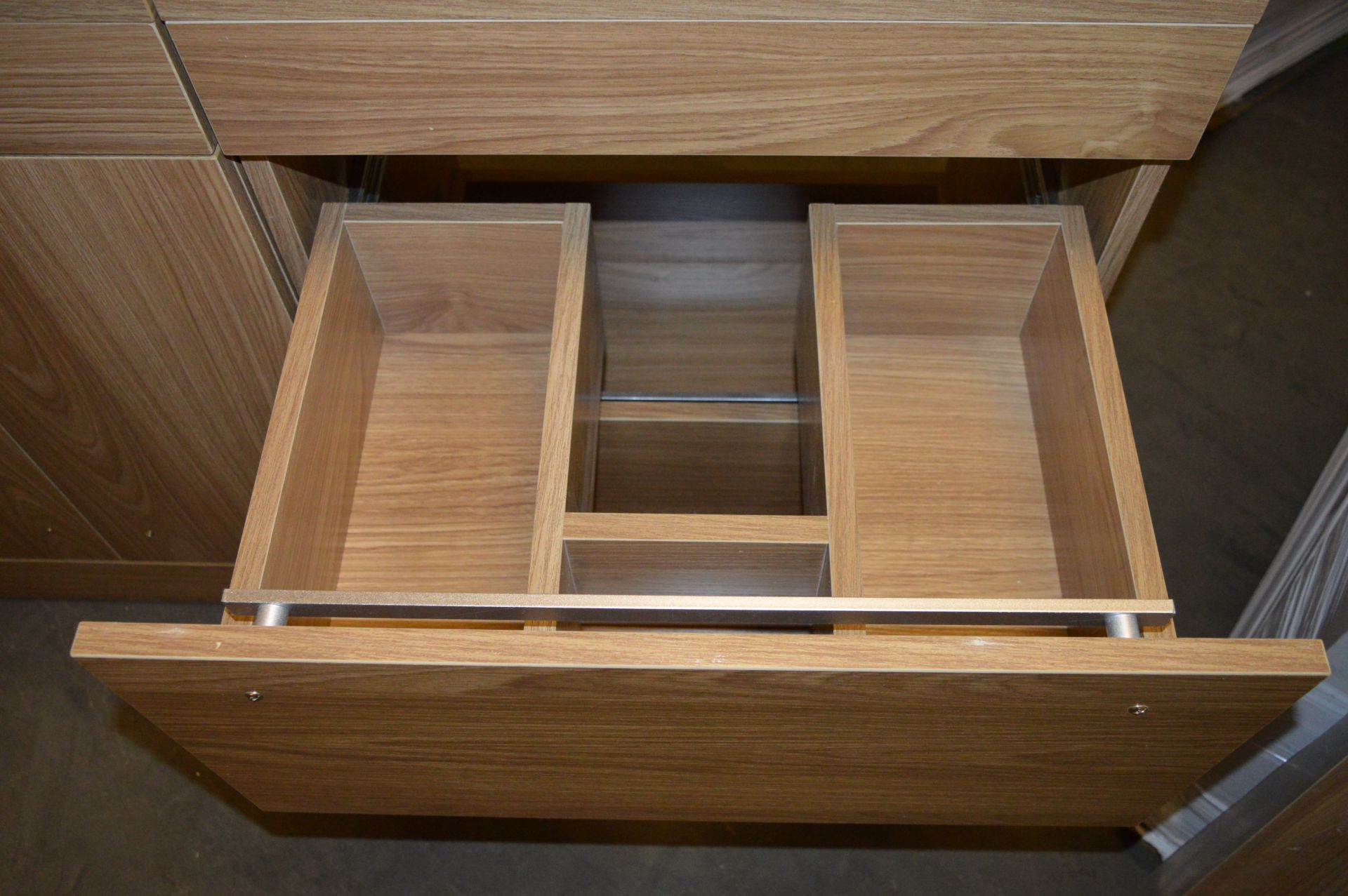 1 x Odessa Bathroom Cabinet Set Including 600mm Vanity Drawer Cabinet and 600mm Storage Cabinet With - Image 5 of 9