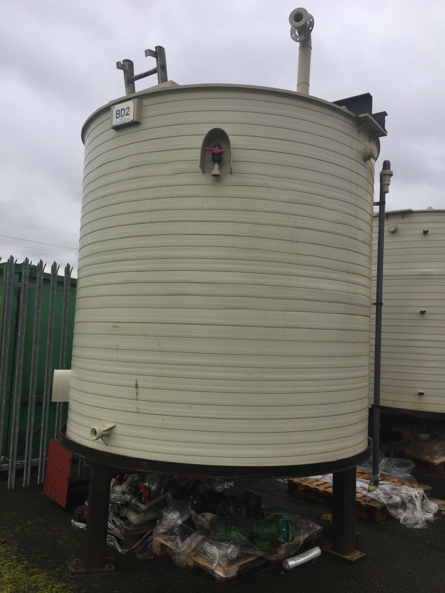 1 x BD2 12,000 Litre Polypropelene Chem Resist Tank - Location: Oldham Has been used for holding - Image 6 of 7