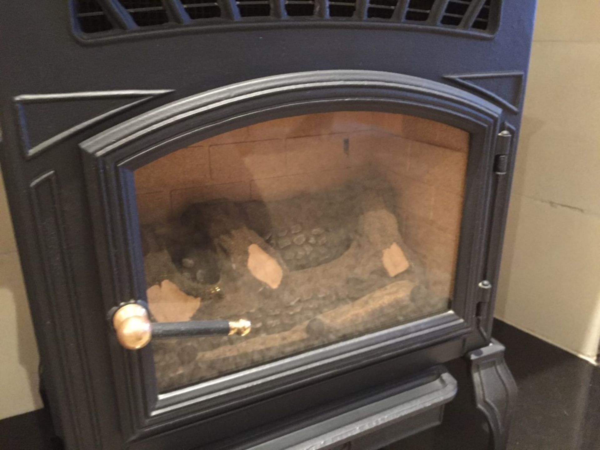 1 x Cast Iron Gas Fire - Dimensions: Width 54 x Depth 30 x Height 62cm - Preowned In Good Working - Image 7 of 16