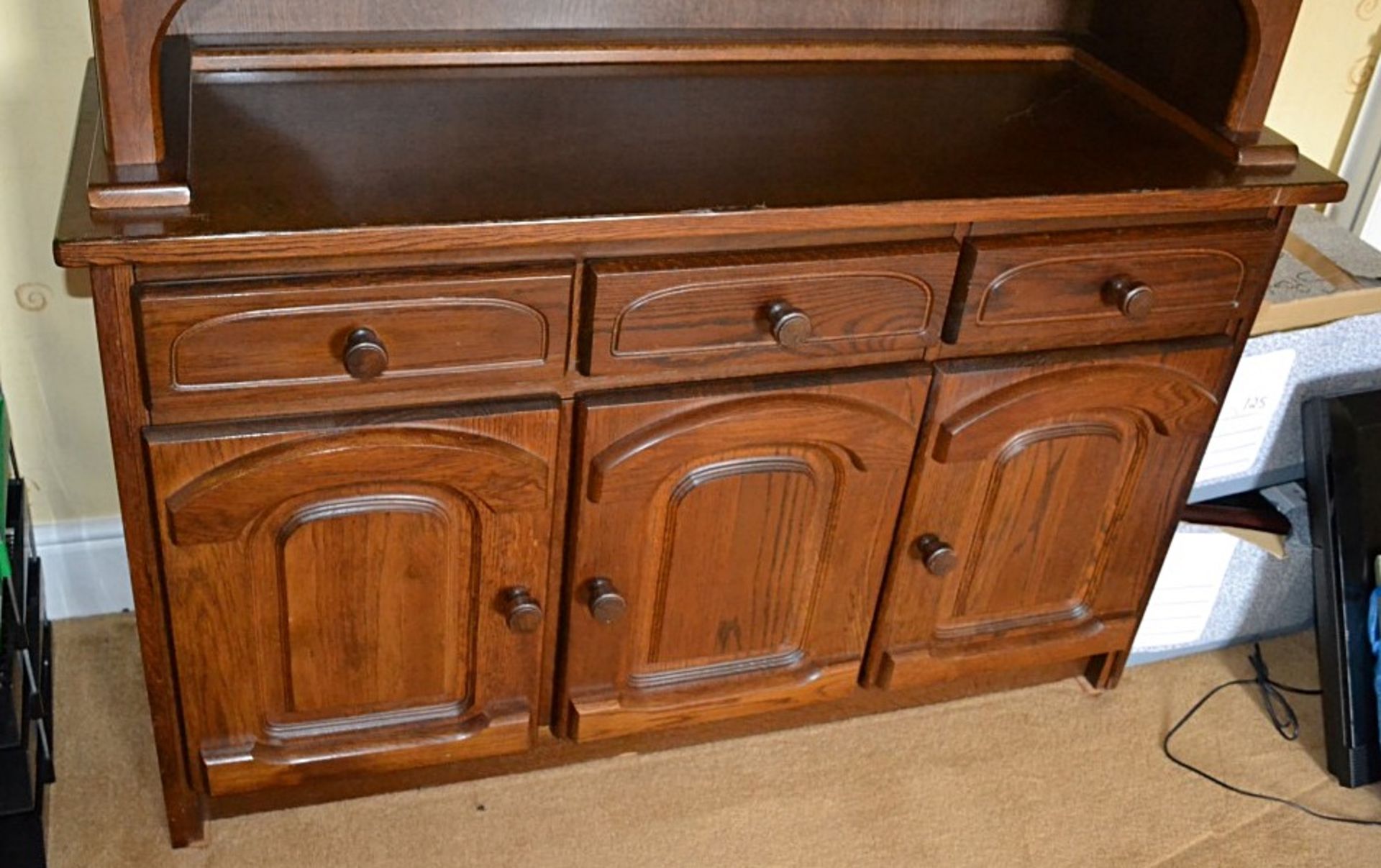 1 x Traditional Farmhouse Style Oak Dresser Unit, Offering 6-Door, 5-Drawer - W140 x H196 x - Image 3 of 9