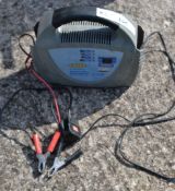 1 x Ring Automotive Battery Charger - Ref: KHF306 / CN2 - CL168 - Location: Flintshire CH6 There