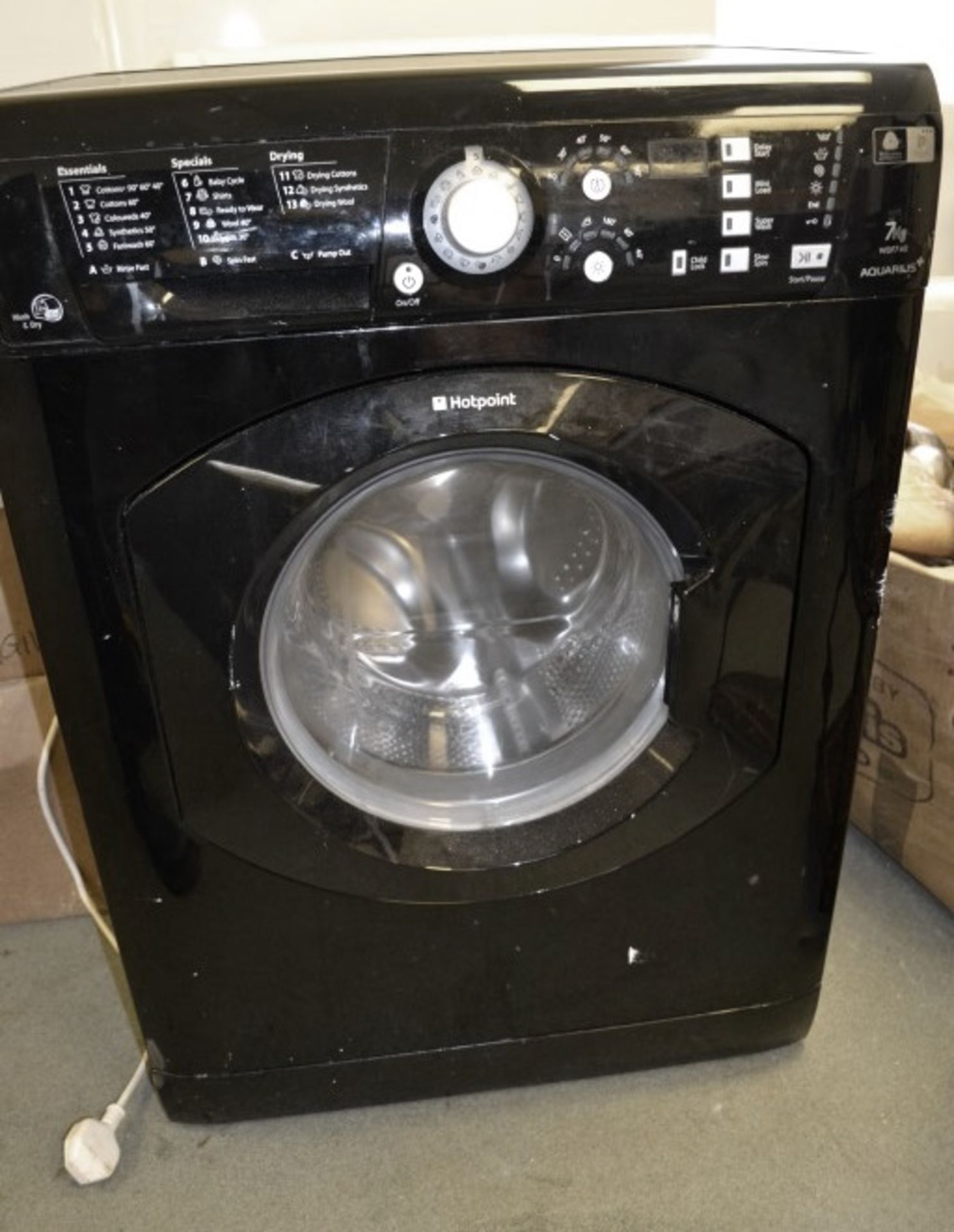 1 x Hotpoint Washing Machine (Model: WDF740 Aquarius) - 7kg Capacity - From A Clean Manor House