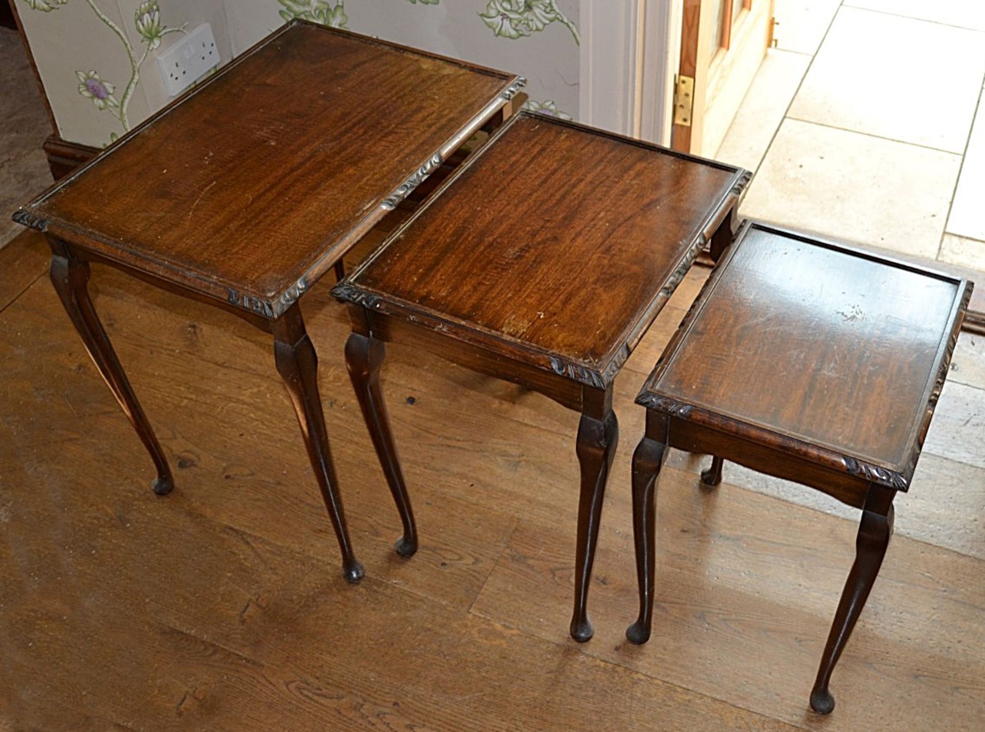 1 x Vintage Nest Of Tables - From A Country Hotel & Restaurant Environment - Dimensions: W56 x D41 x