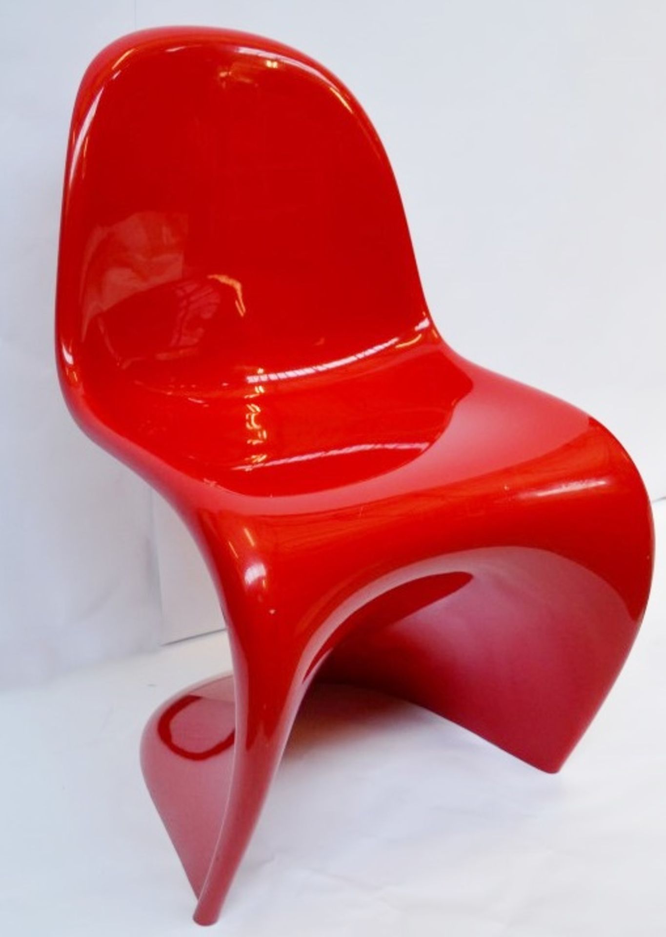 1 x VITRA Panton Chair In Classic Red - Measurements: W50 x D60 x H83cm, Seat Height: 41cm - - Image 2 of 8