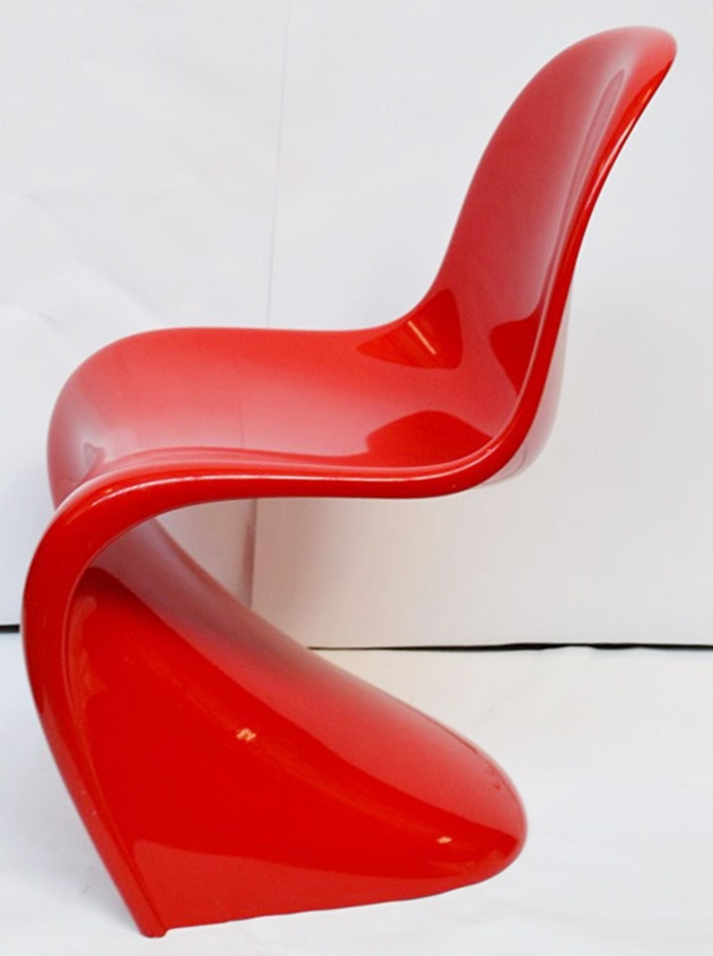 1 x VITRA Panton Chair In Classic Red - Measurements: W50 x D60 x H83cm, Seat Height: 41cm - - Image 8 of 8