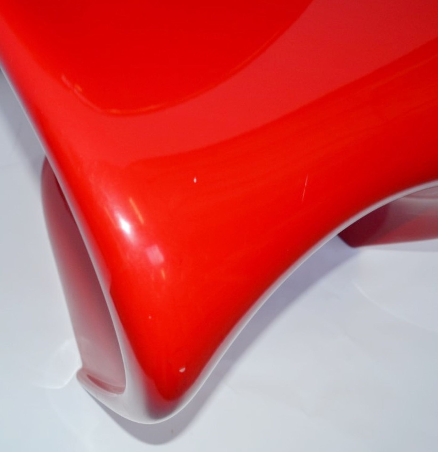1 x VITRA Panton Chair In Classic Red - Measurements: W50 x D60 x H83cm, Seat Height: 41cm - - Image 3 of 8