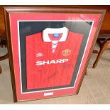 1 x Framed And Mounted Ryan Giggs Signed Football Shirt Autographed By 3 Players (Giggs, Hughes