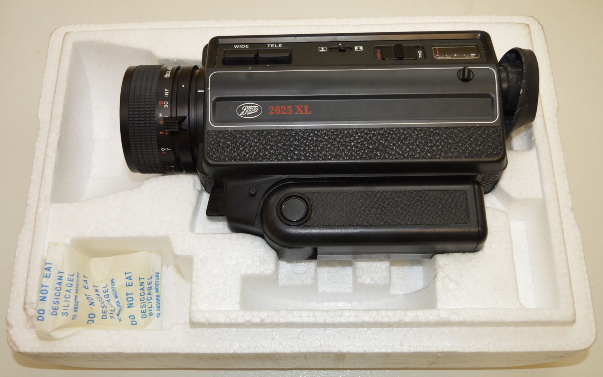 1 x Vintage Boots 2625XL Super 8 Cine Camera - Boxed With Original Poly Inserts  - Great - Image 3 of 6